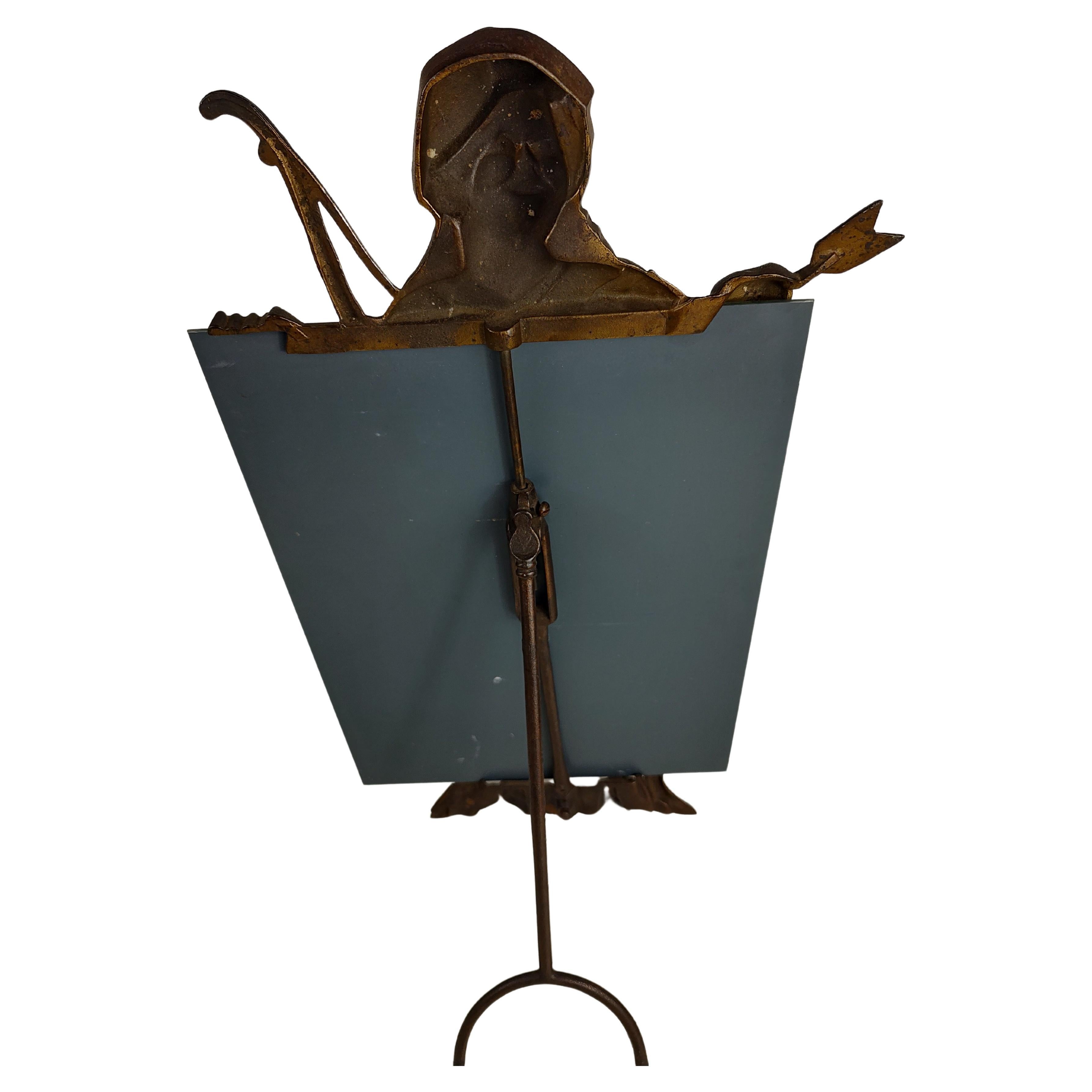 Art Déco Art Deco Bronze Figure with Bow & Arrow Dresser - Vanity Beveled Mirror (Specchio smussato) in vendita