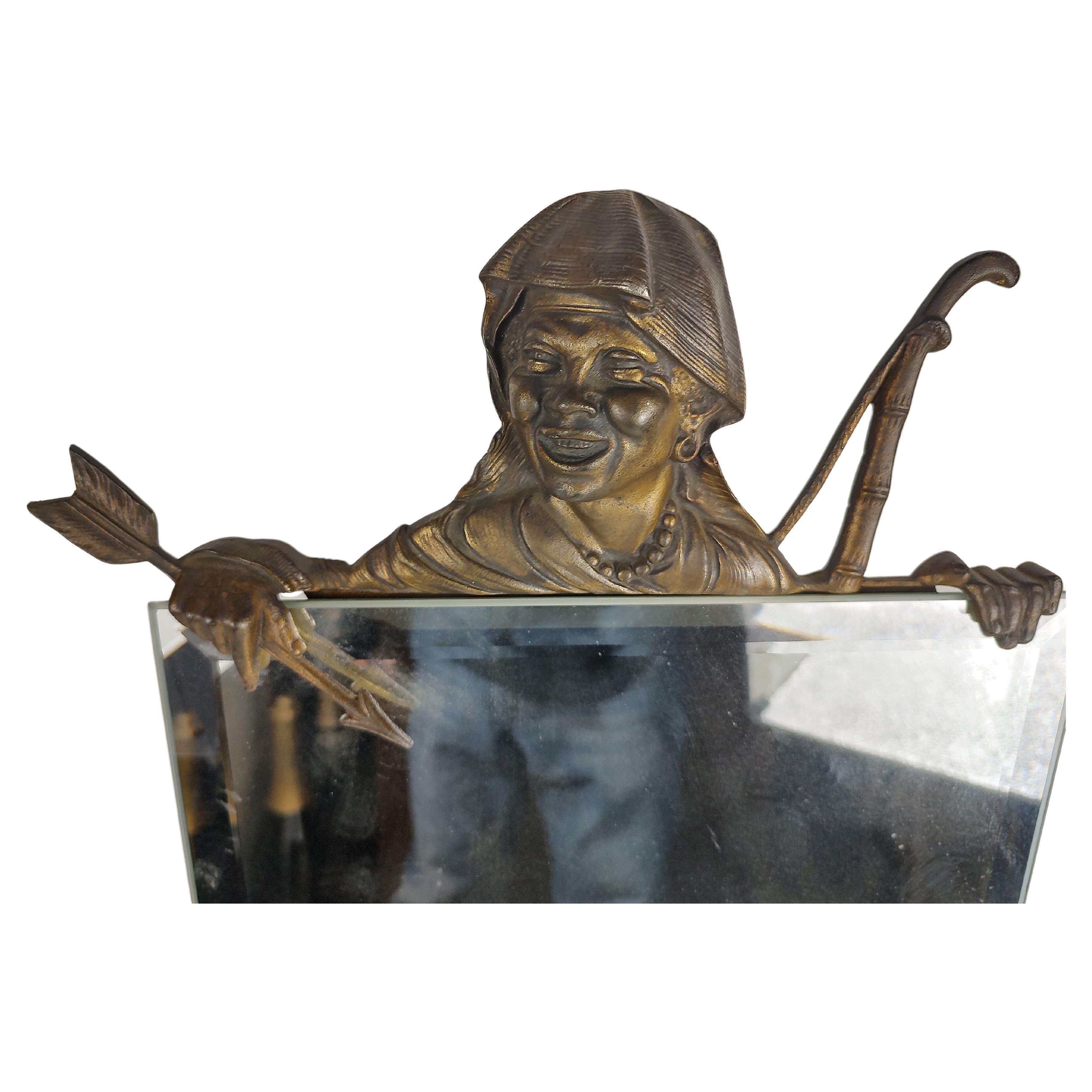 Americano Art Deco Bronze Figure with Bow & Arrow Dresser - Vanity Beveled Mirror (Specchio smussato) in vendita