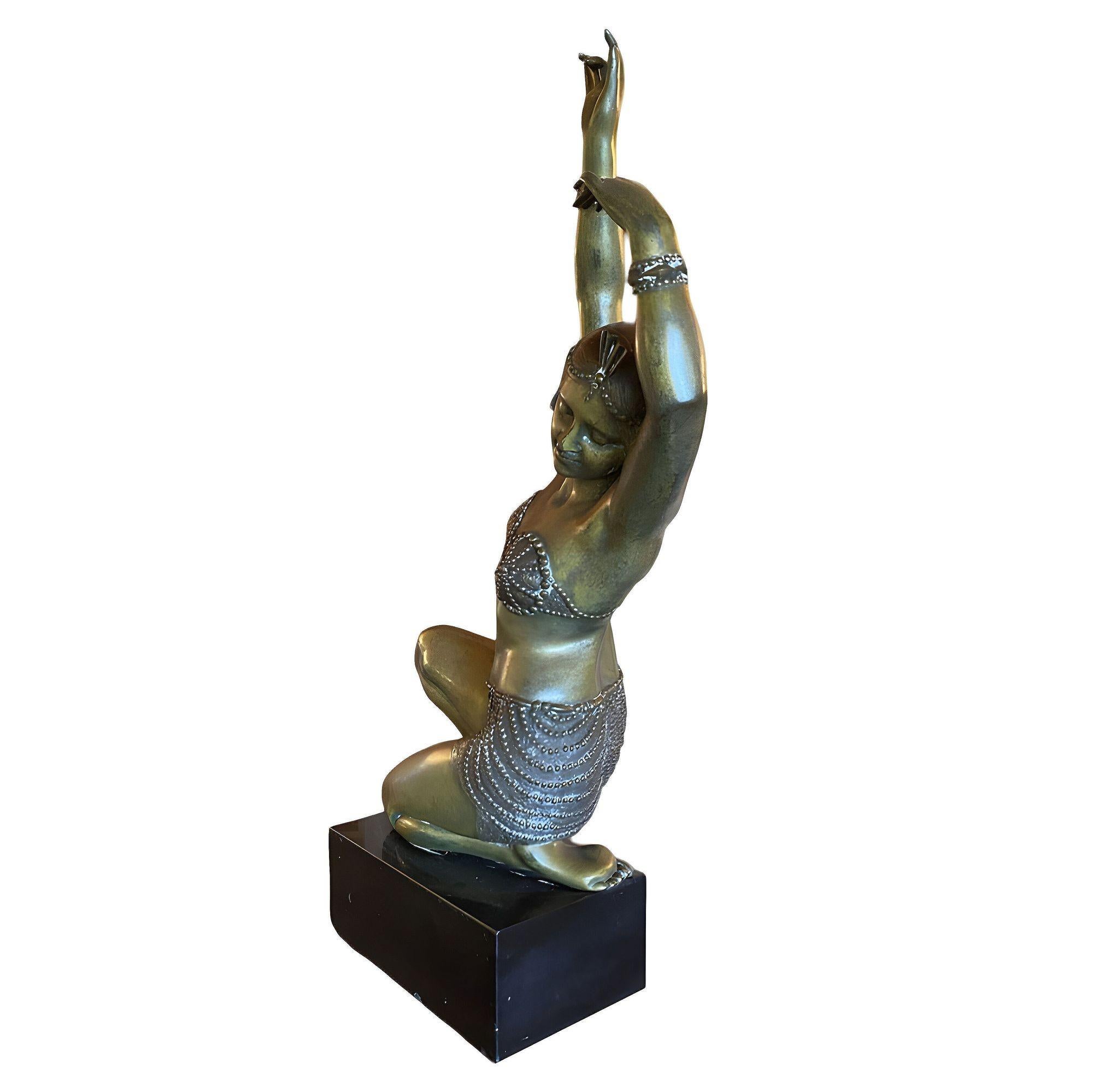 Statue de jeune fille Flapper en bronze Art Déco sur marbre par Affortunato Gory Excellent état - En vente à Van Nuys, CA