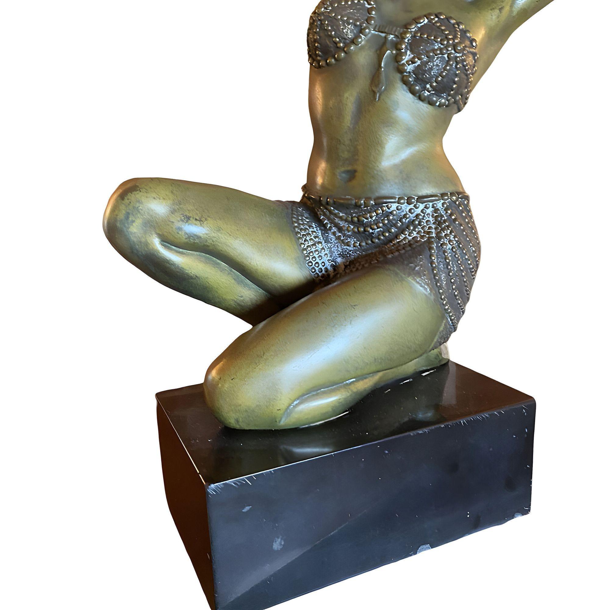 Statue de jeune fille Flapper en bronze Art Déco sur marbre par Affortunato Gory en vente 3
