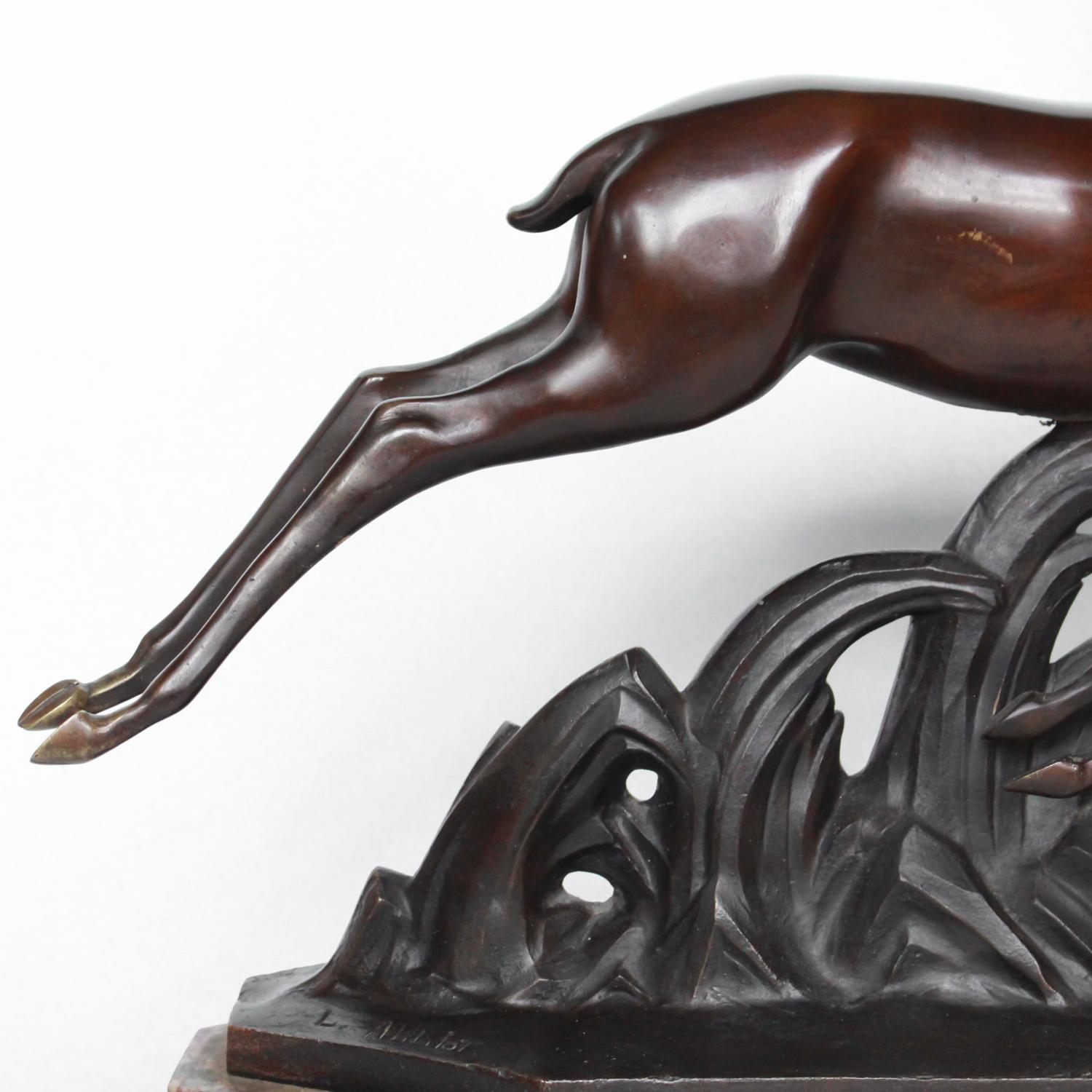Art Deco Bronze Gazelle Sculpture In Good Condition In Forest Row, East Sussex