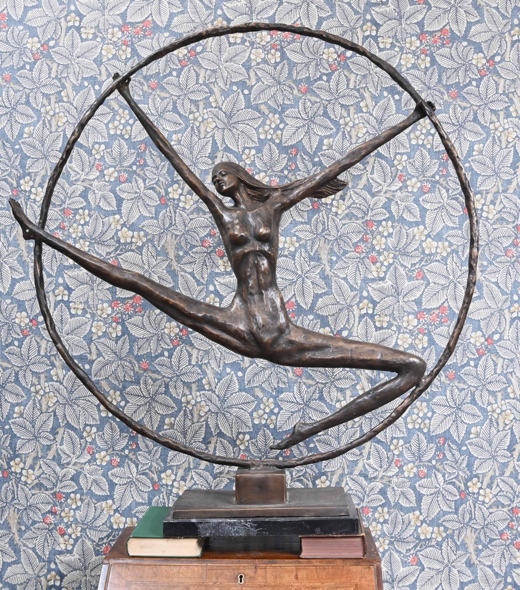 Art Deco Bronze Hoop Dancer Figurine Statue Roaring Twenties en vente 9