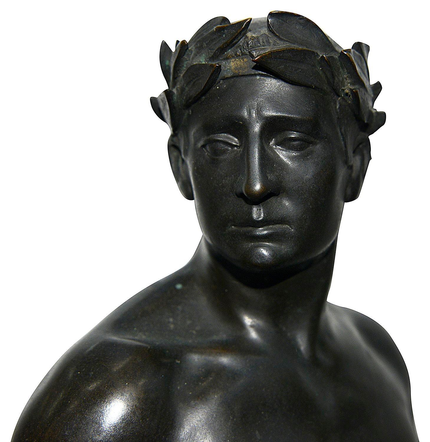 Patinato Cavaliere in bronzo Art Deco, A. Hulsman. Altezza 162 cm, anni '20 in vendita