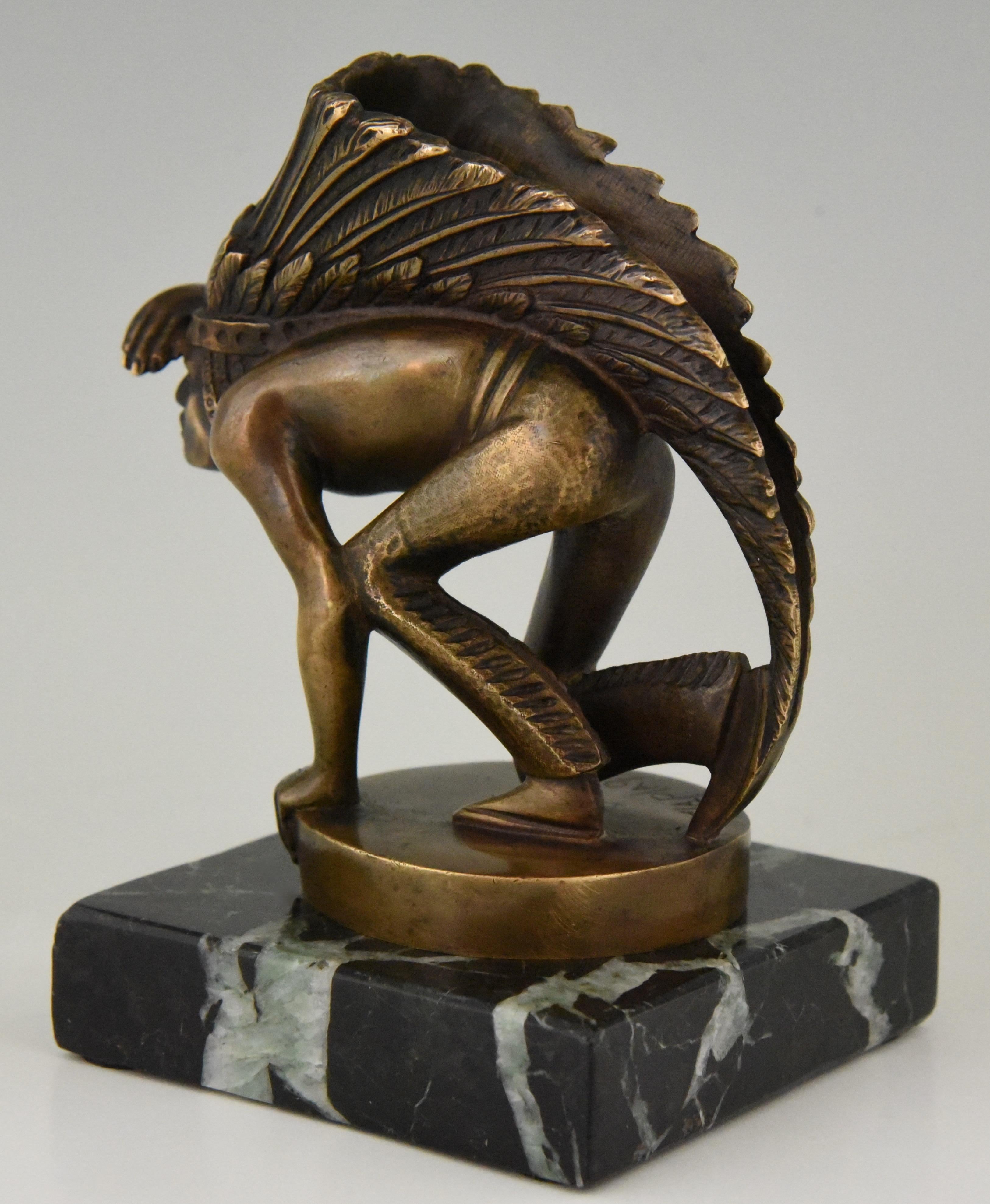 Mascotte de voiture de vigie indienne en bronze Art Déco Guillaume Laplagne:: 1930 1