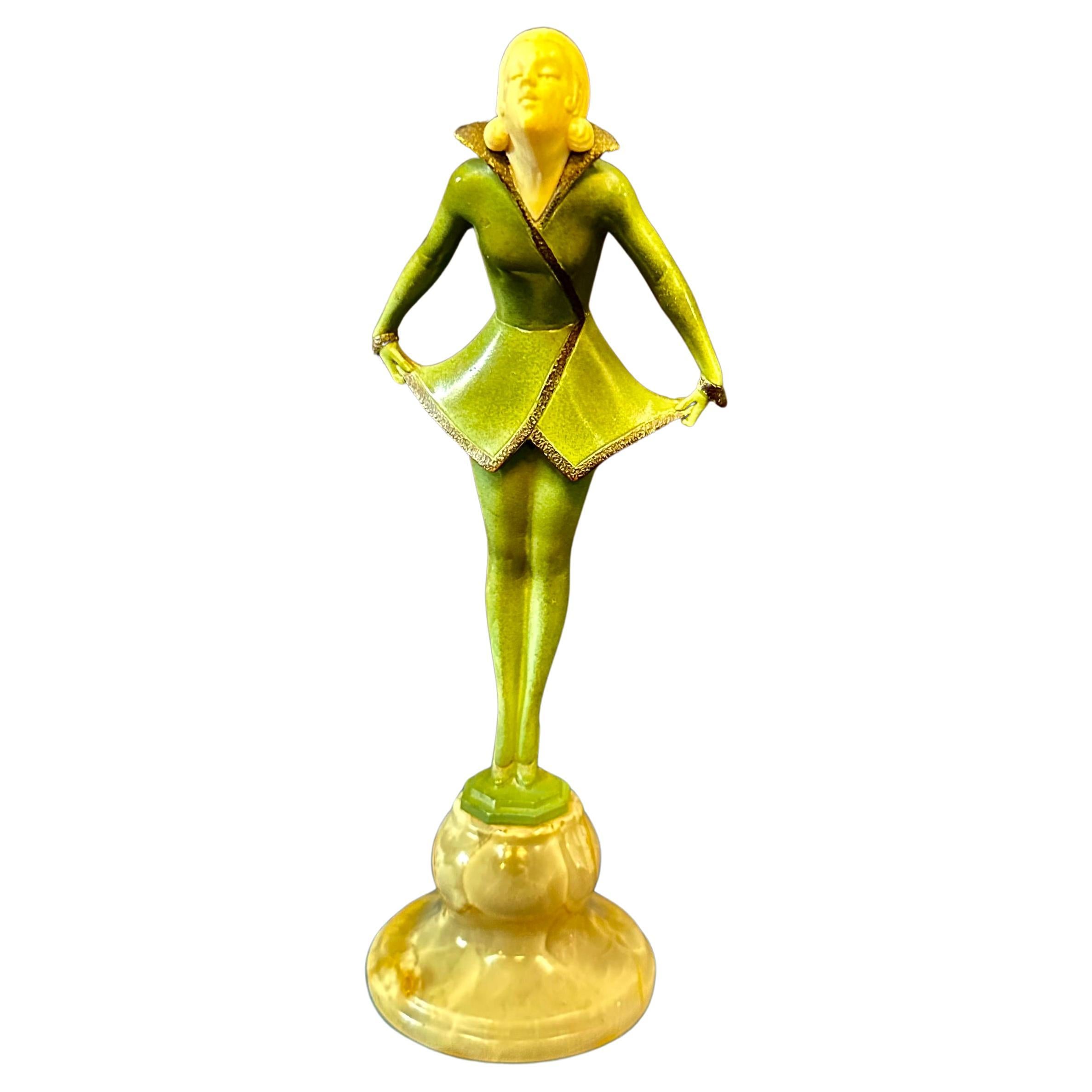 Statue de femme Art déco par Lorenzl