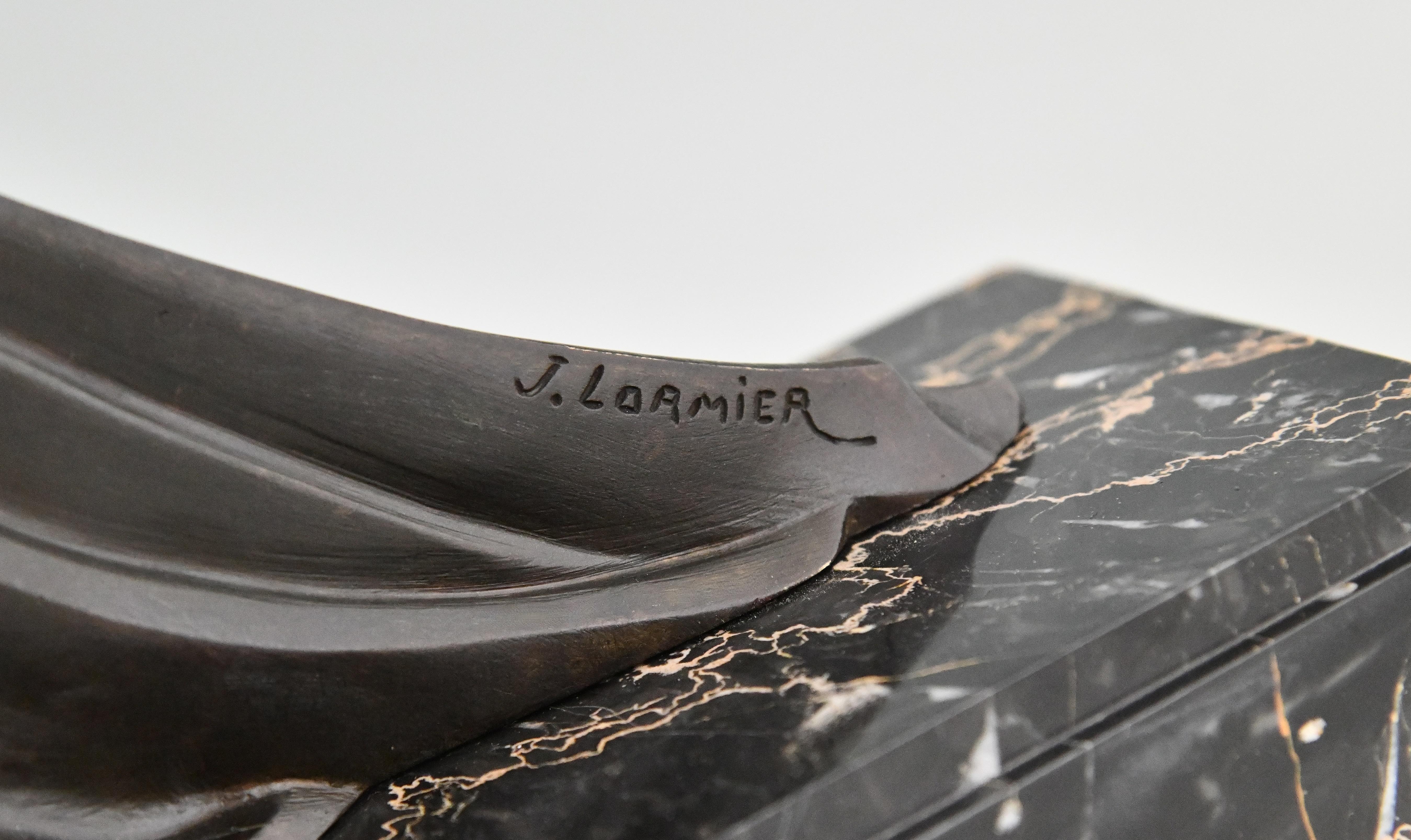 Lampe Art Déco Bronze Sculpture Dame assise avec vase par Jean Lormier France 1925 en vente 5