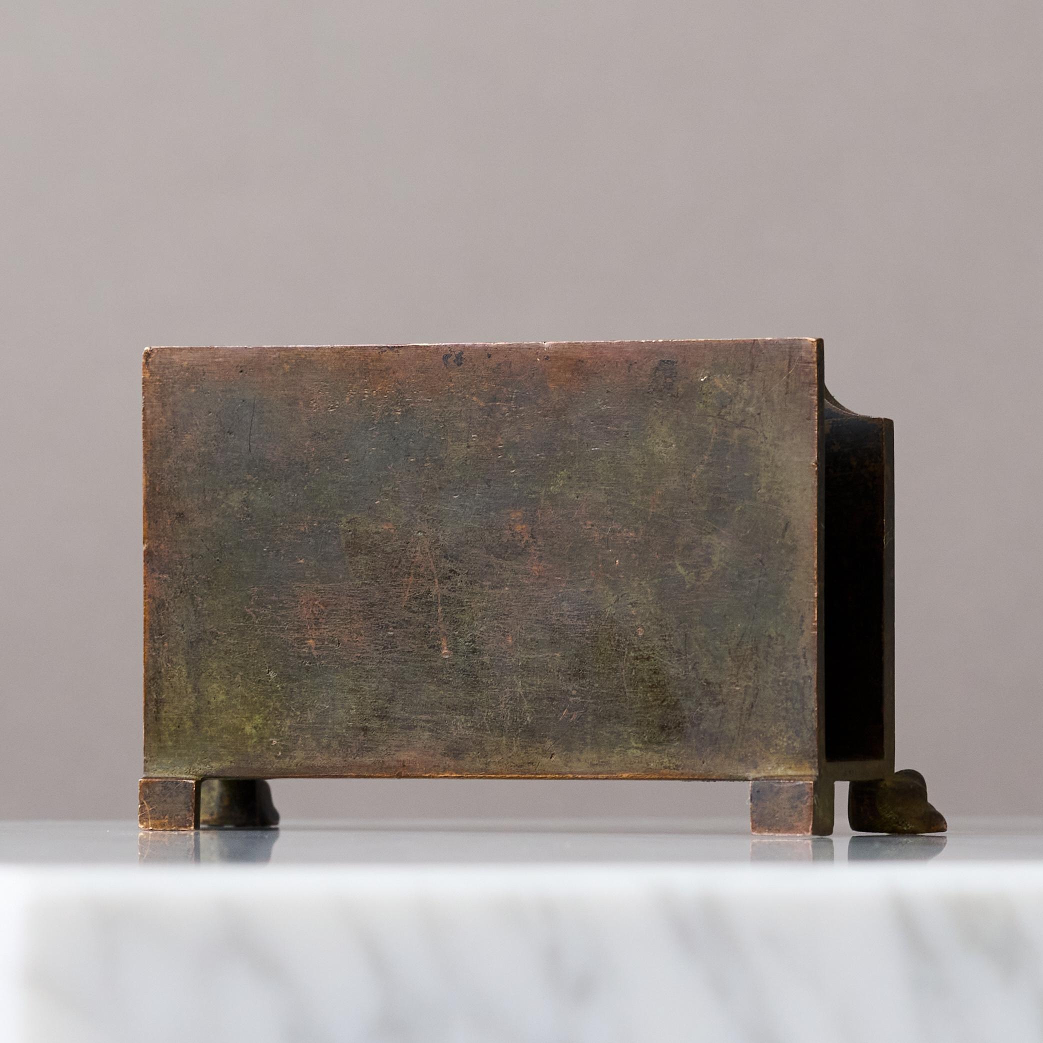 Metà XX secolo Portacarte in bronzo Art Deco di GAB Guldsmedsaktiebolaget, Svezia, 1930. in vendita