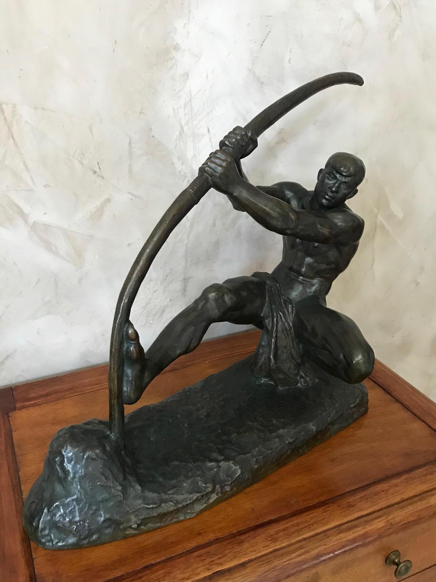 Art Deco Bronze Man with a Bow by G.Gori, 1925 For Sale 6