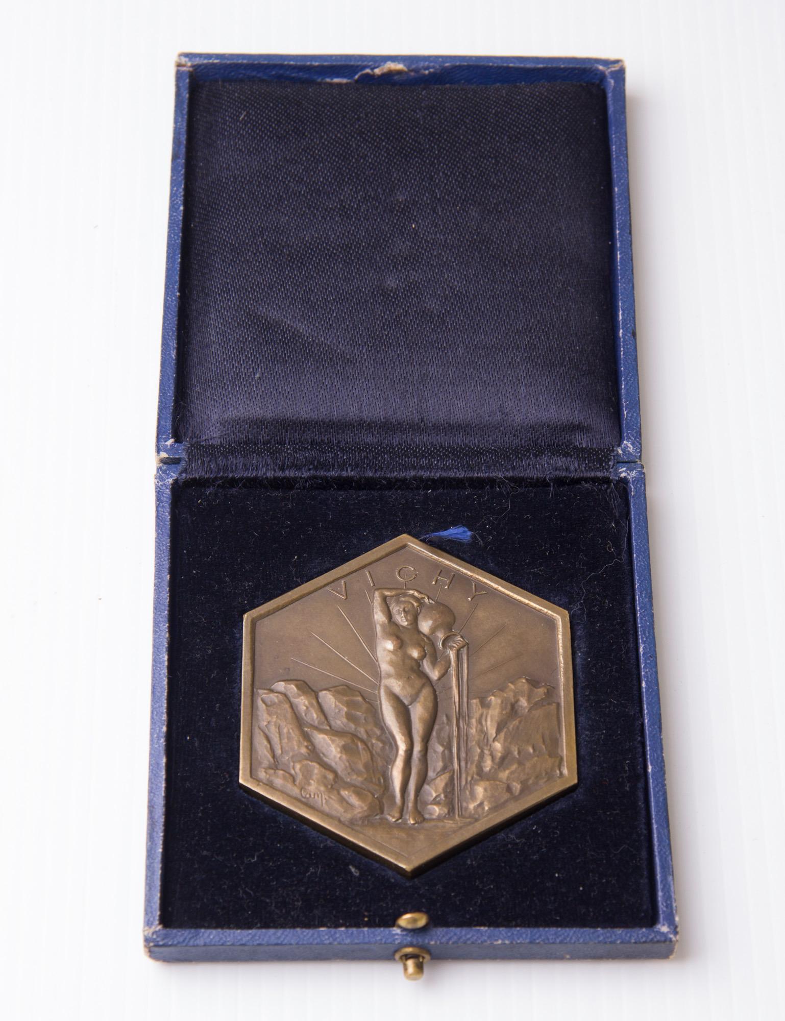Art Deco Bronze Medal Vichy In Good Condition In London, GB