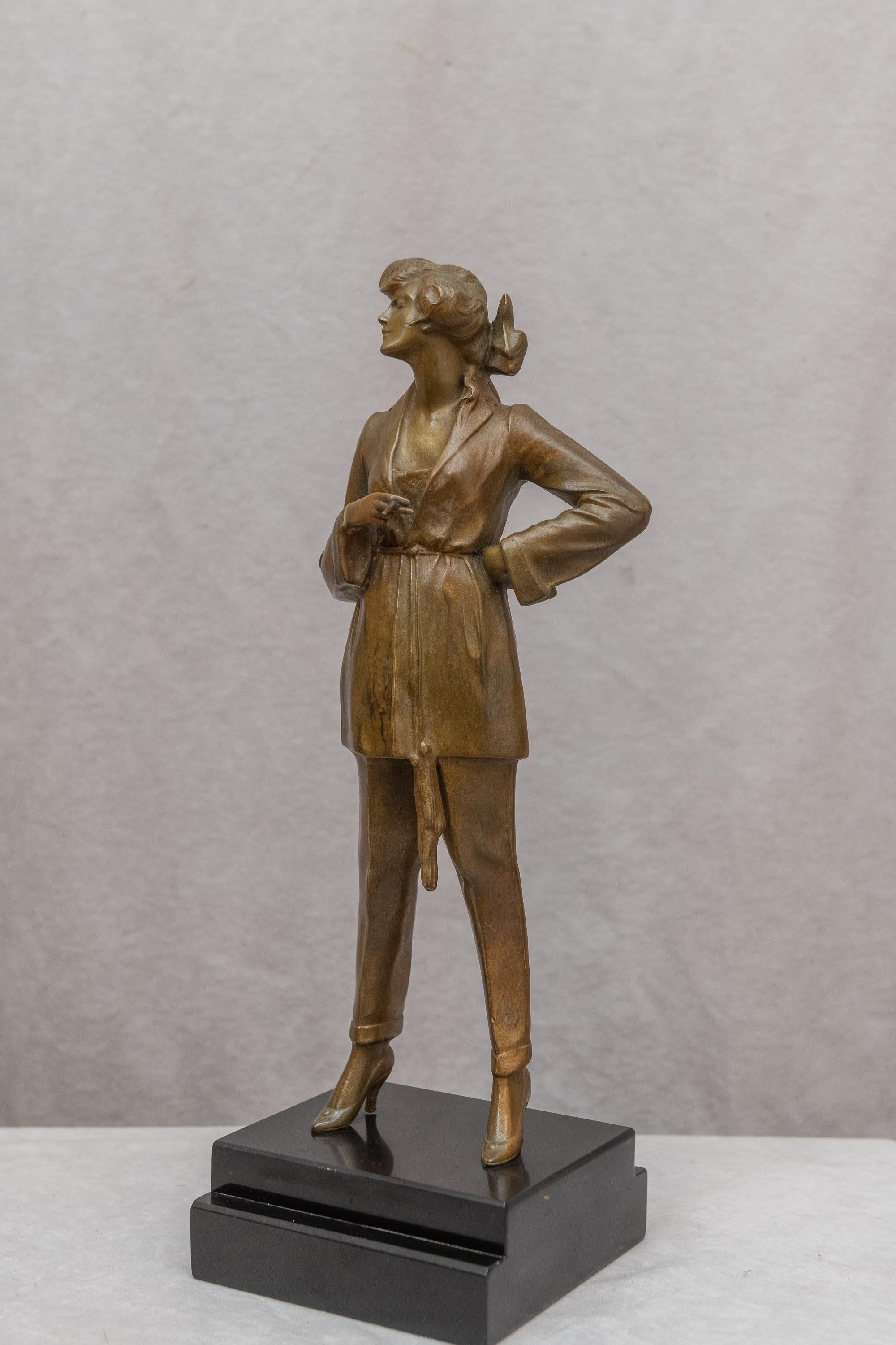 Austrian Art Deco Bronze of a Classy Woman by Bruno Zach ca. 1930s