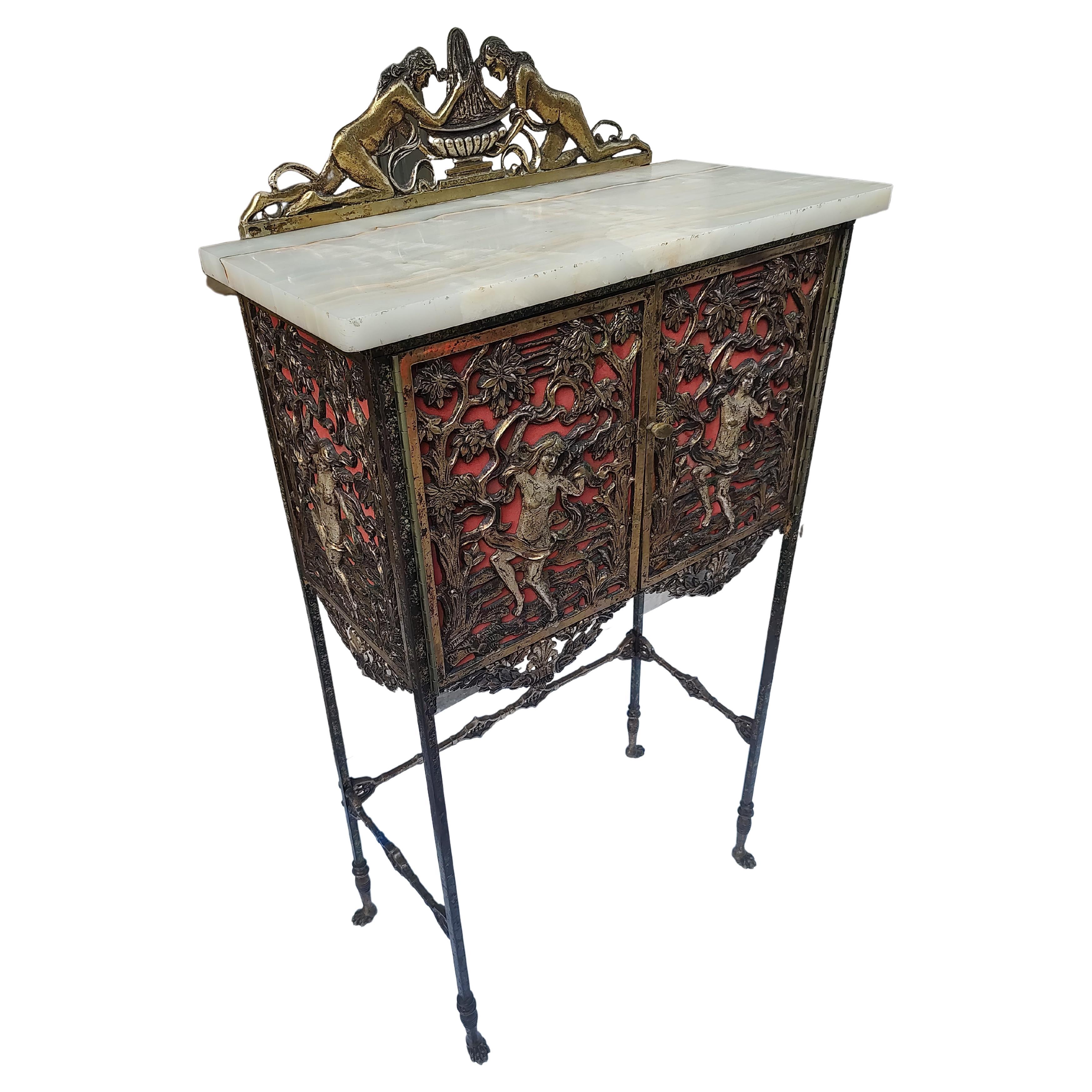 Moulage Meuble de rangement Art Déco à 2 portes en bronze et onyx d'Oscar Bach C 1930 en vente