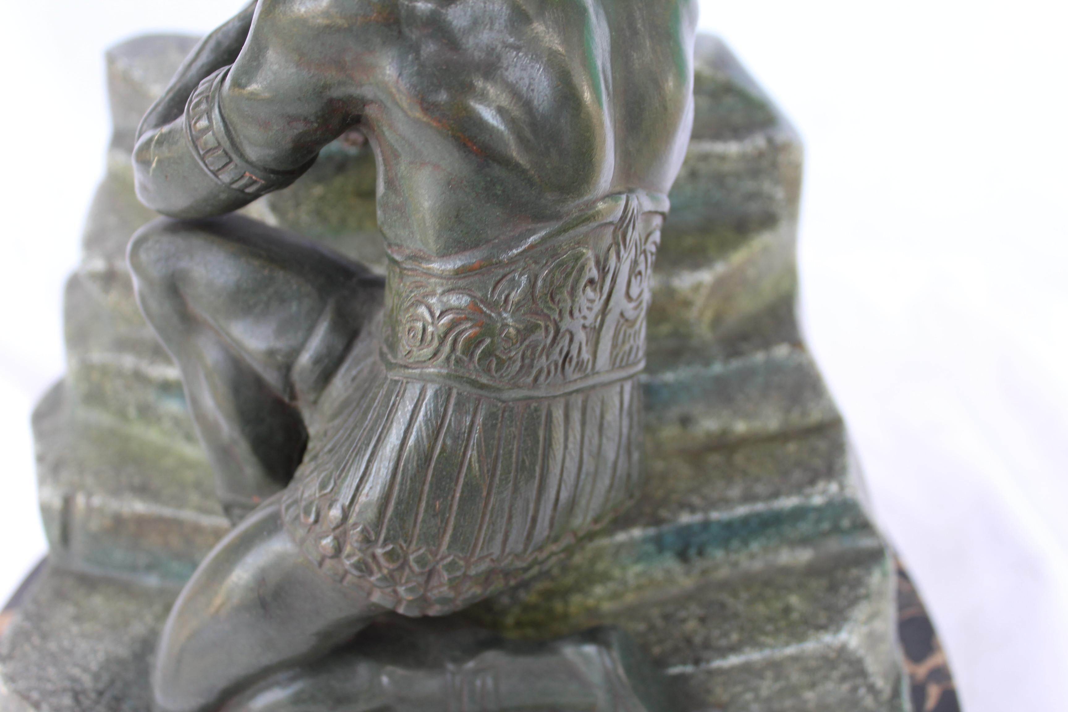 Originale doppelfigurige grüne Patina aus Bronze im Art déco-Stil:: Französisch (Frühes 20. Jahrhundert) im Angebot