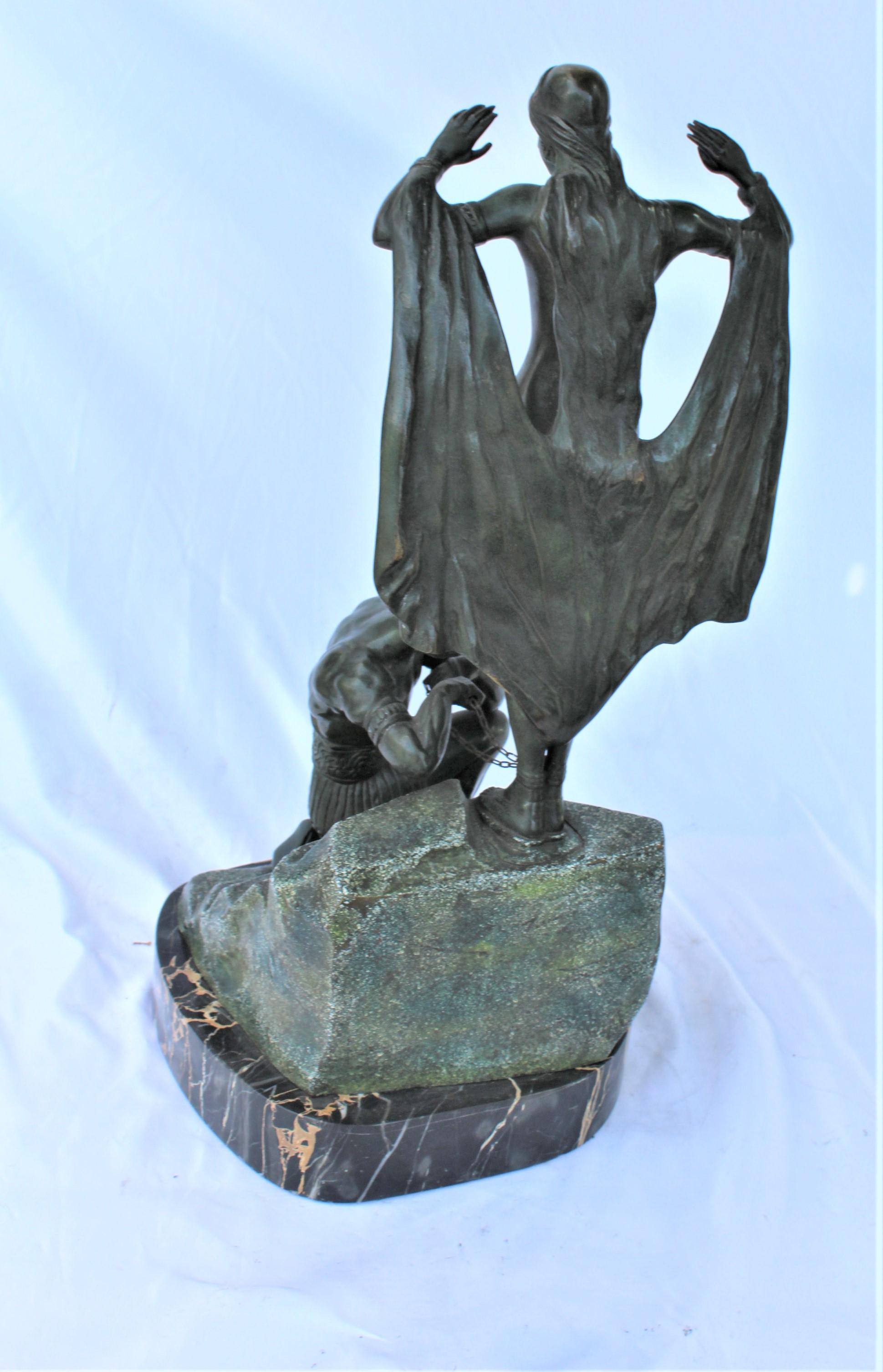 Art Deco Bronze Original Double Figurine Green Patina, French For Sale 1