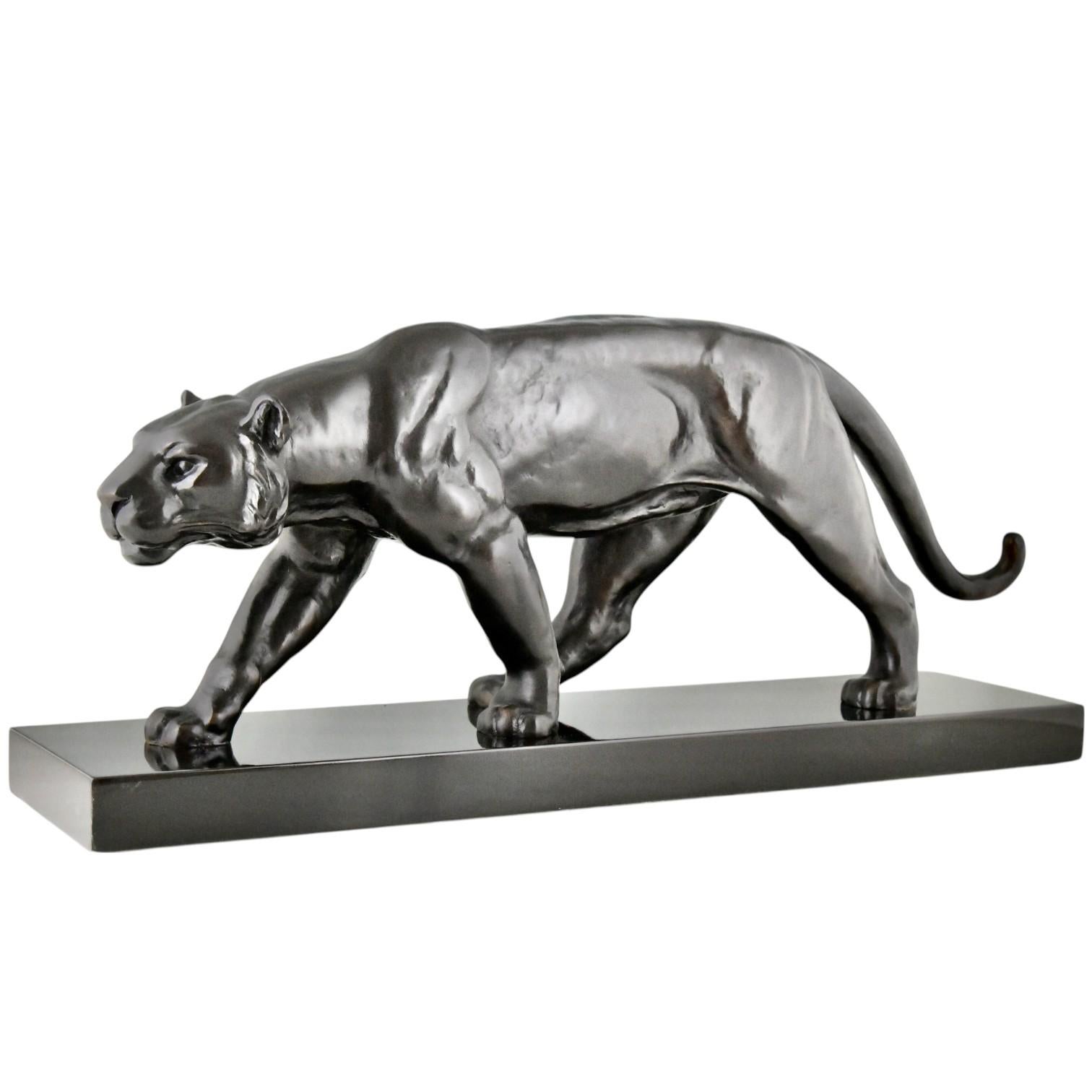 French Art Deco Bronze Panther Sculpture Alexandre Ouline Black patina France, 1930 For Sale