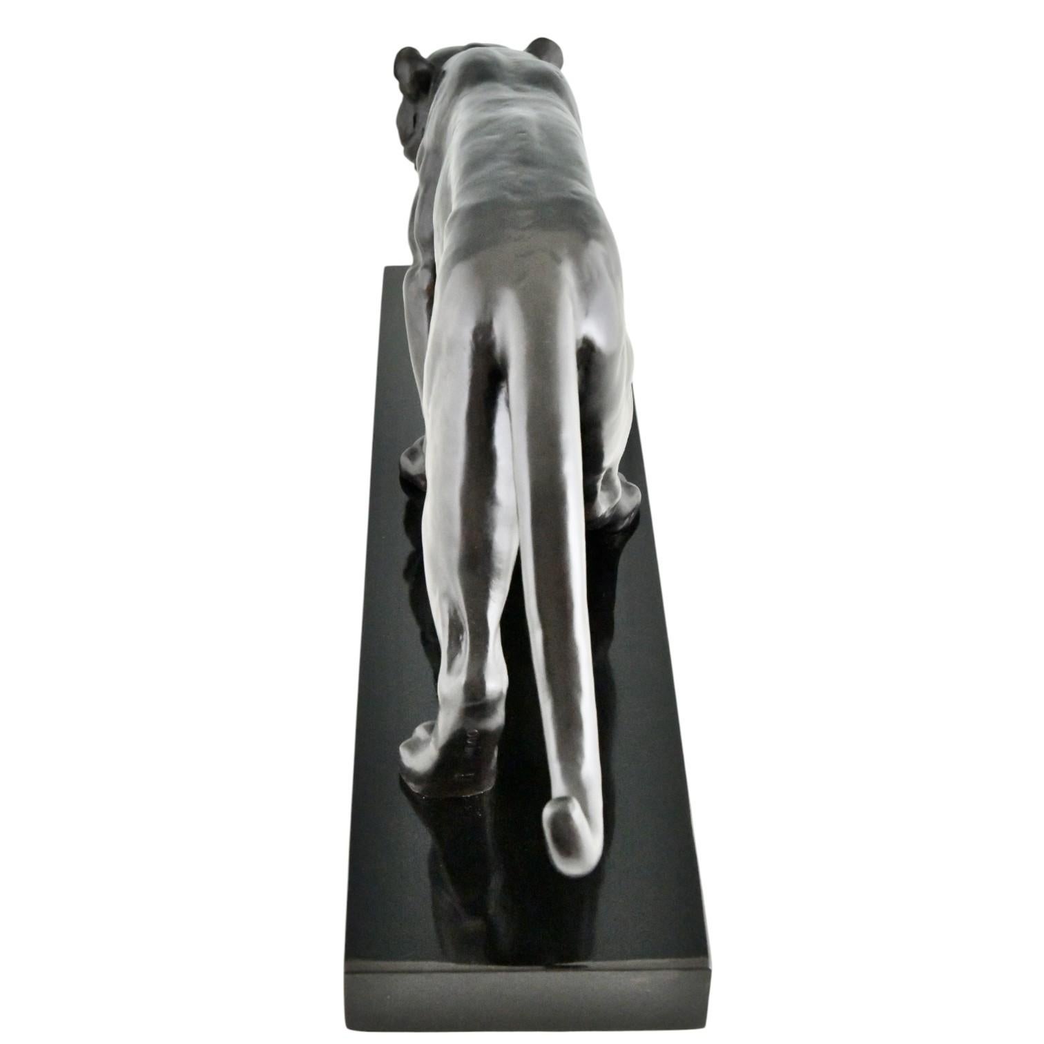 Art Deco Bronze Panther Sculpture Alexandre Ouline Black patina France, 1930 For Sale 2