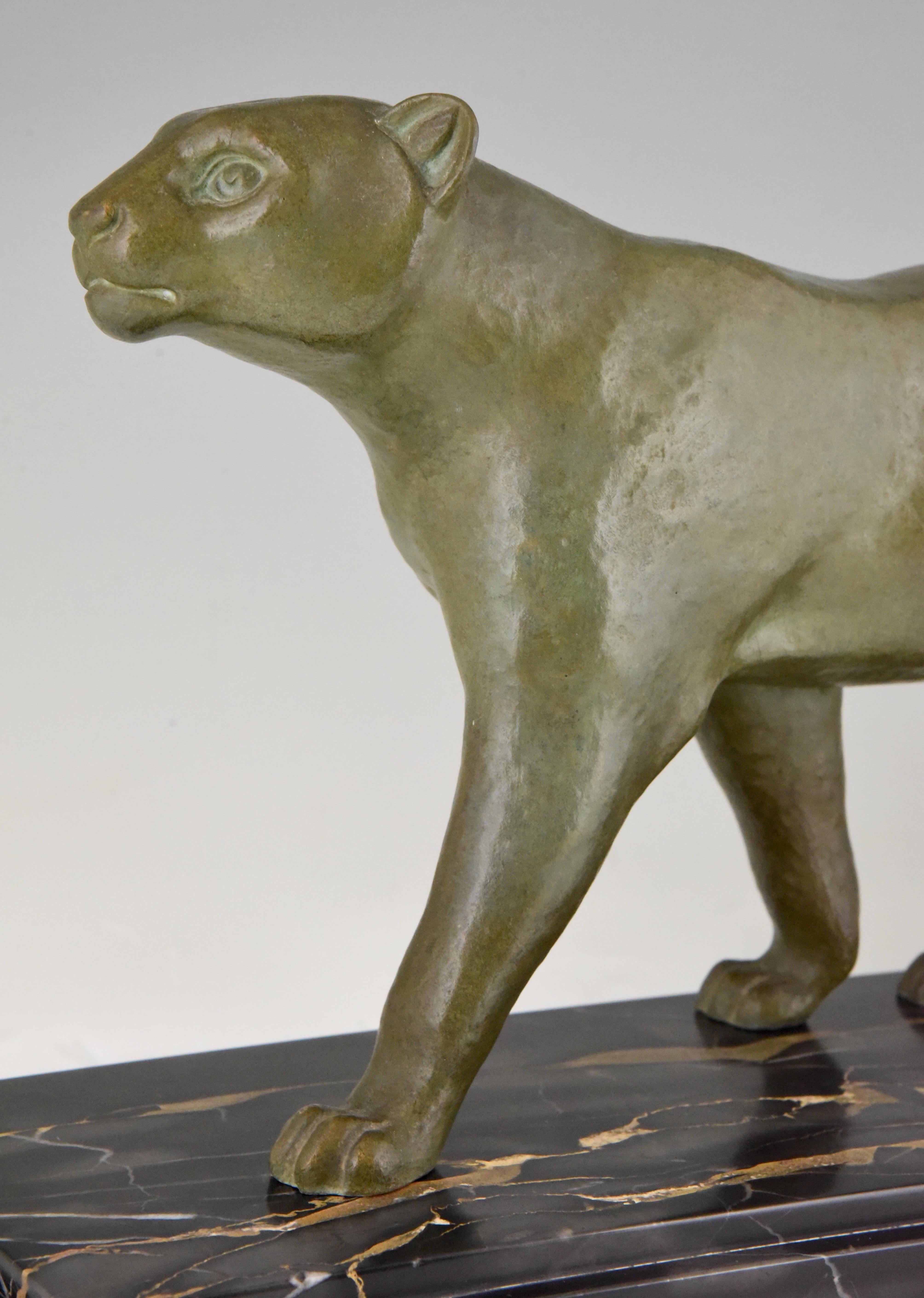 Art Deco Bronze Panther Sculpture Alexandre Ouline, France, 1930 2