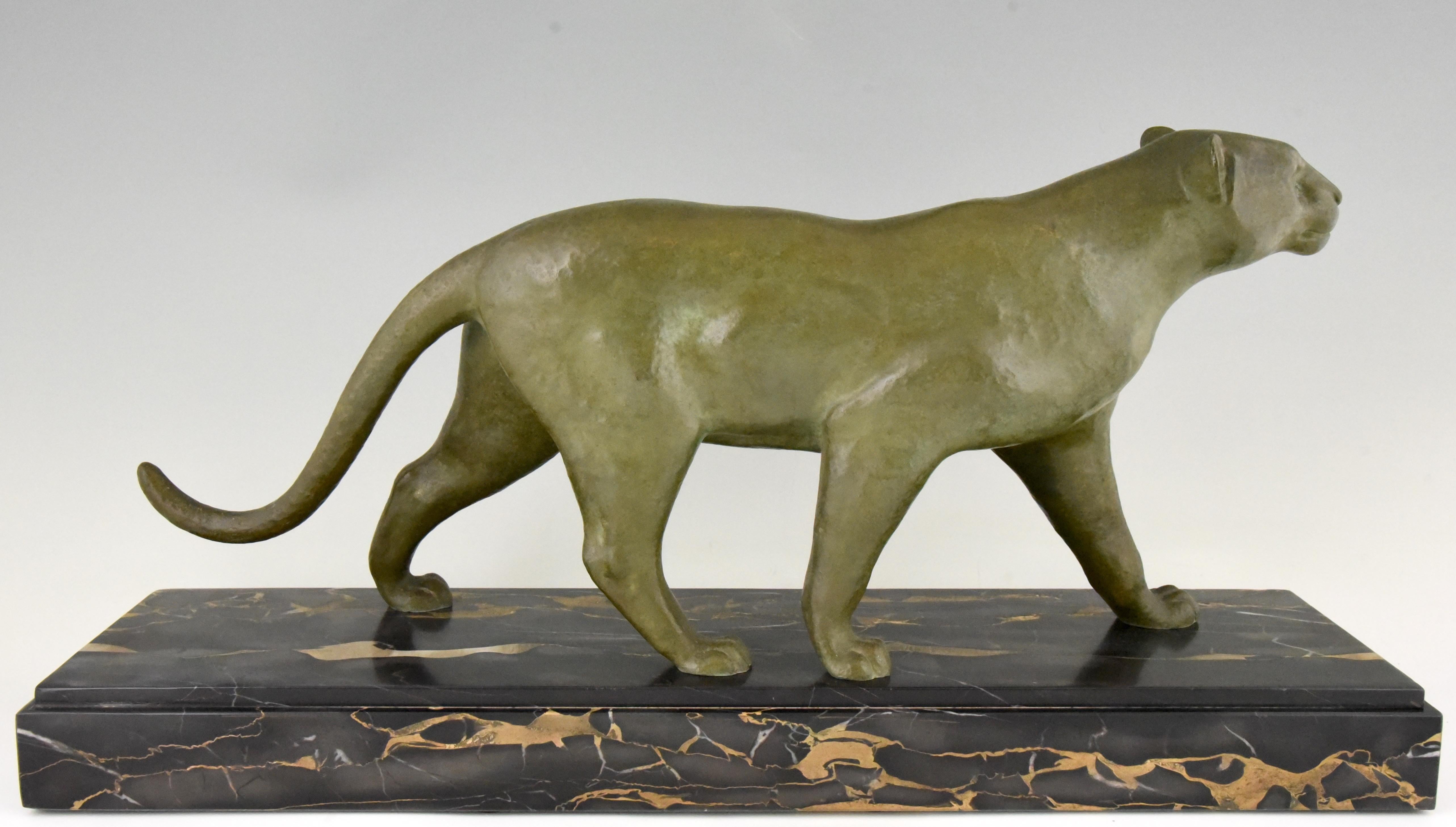 Patinated Art Deco Bronze Panther Sculpture Alexandre Ouline, France, 1930