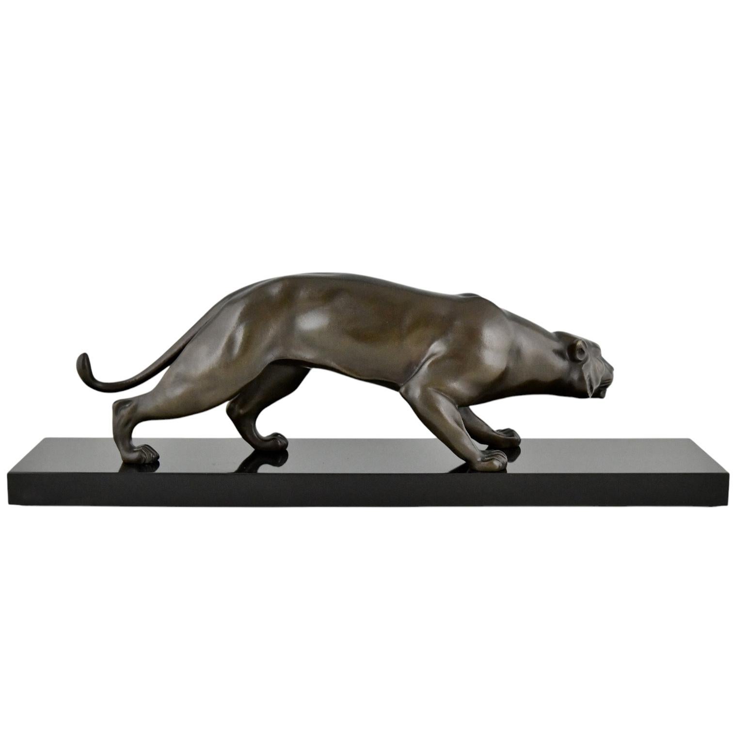 Sculpture de panthère Art Déco de F. Bauer sur socle en marbre, Autriche, 1930. Bon état à Antwerp, BE