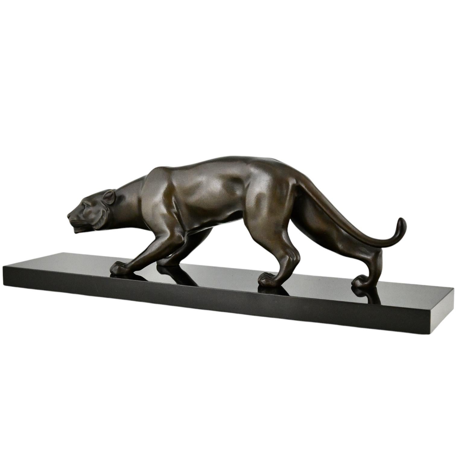Sculpture de panthère Art Déco de F. Bauer sur socle en marbre, Autriche, 1930. 1