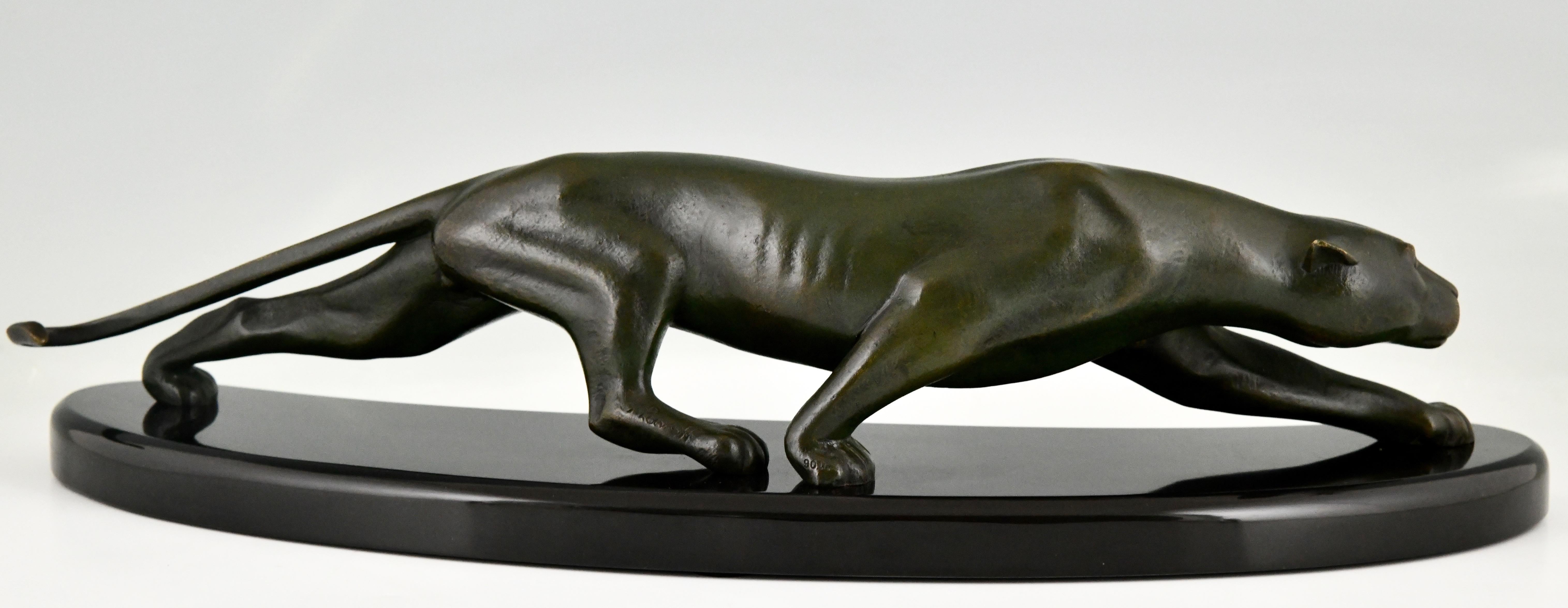Art Deco bronze panther sculpture by Georges Lavroff 1925 In Good Condition In Antwerp, BE