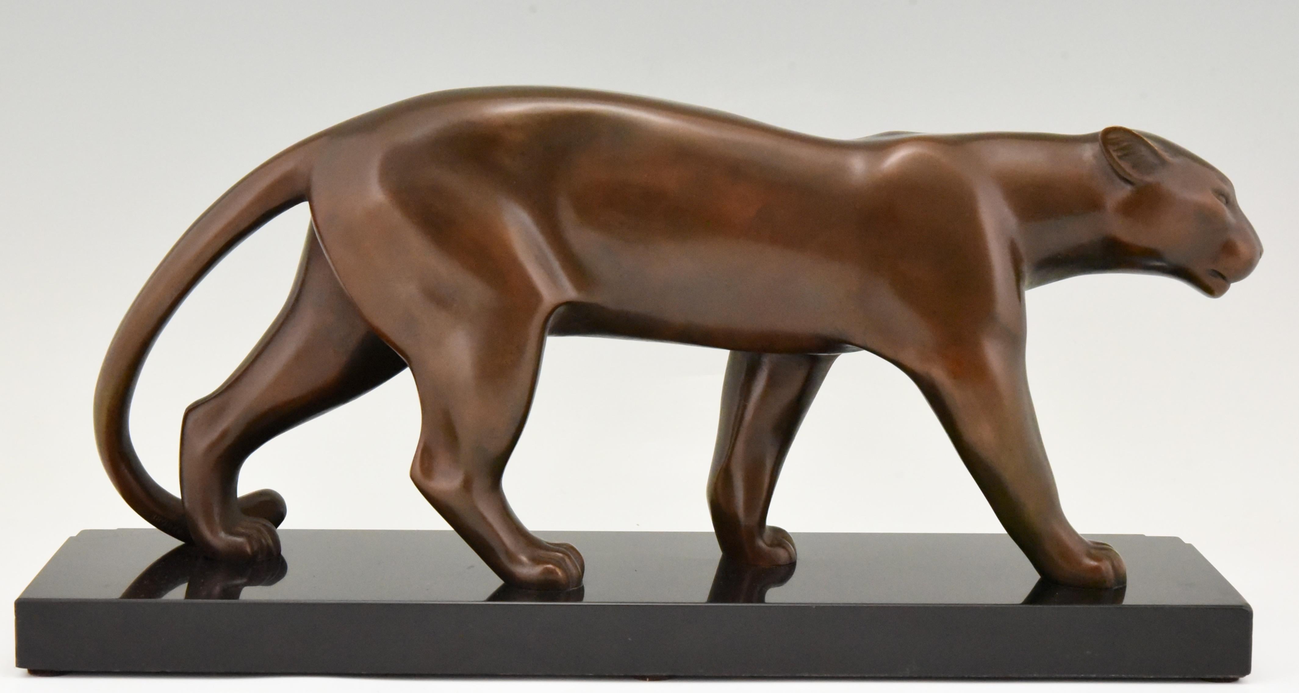 Mid-20th Century Art Deco Bronze Panther Sculpture Emile Louis Bracquemond, France 1930