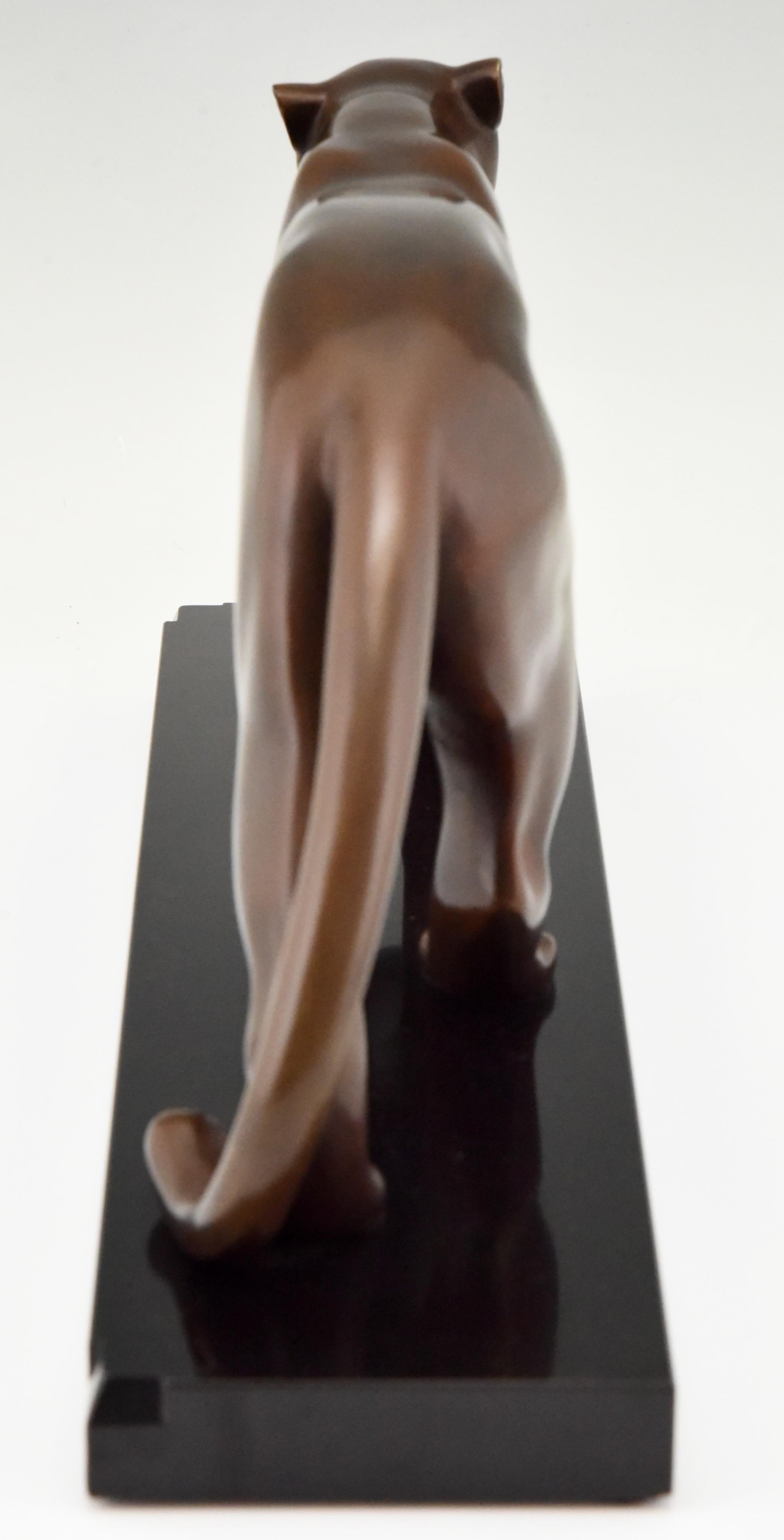 Bronze Sculpture Panthère Art Déco en bronze Emile Louis Bracquemond:: France 1930