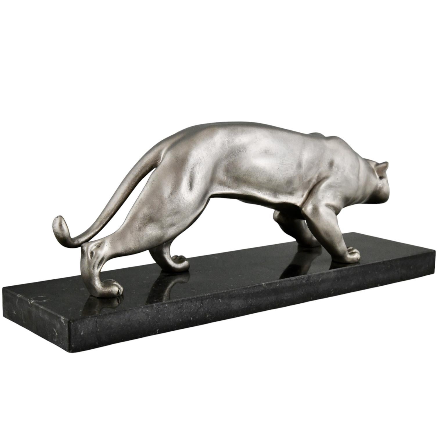 Sculpture de panthère en bronze Art Déco signée J. Brault Bon état - En vente à Antwerp, BE