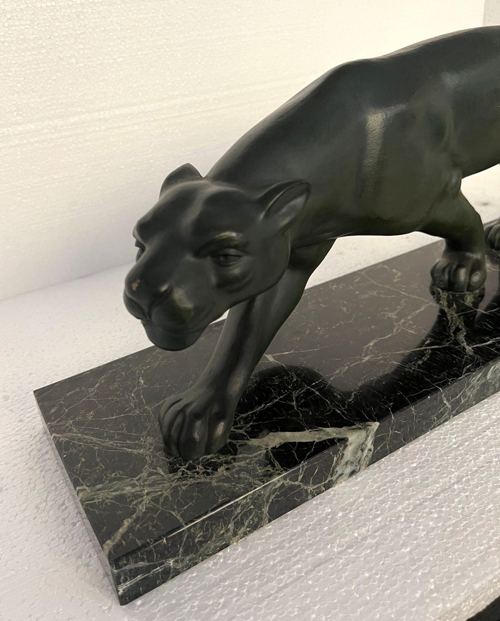 Art Deco Bronze Panther, Signed Secondo, France circa 1930 In Good Condition For Sale In Regensburg, DE