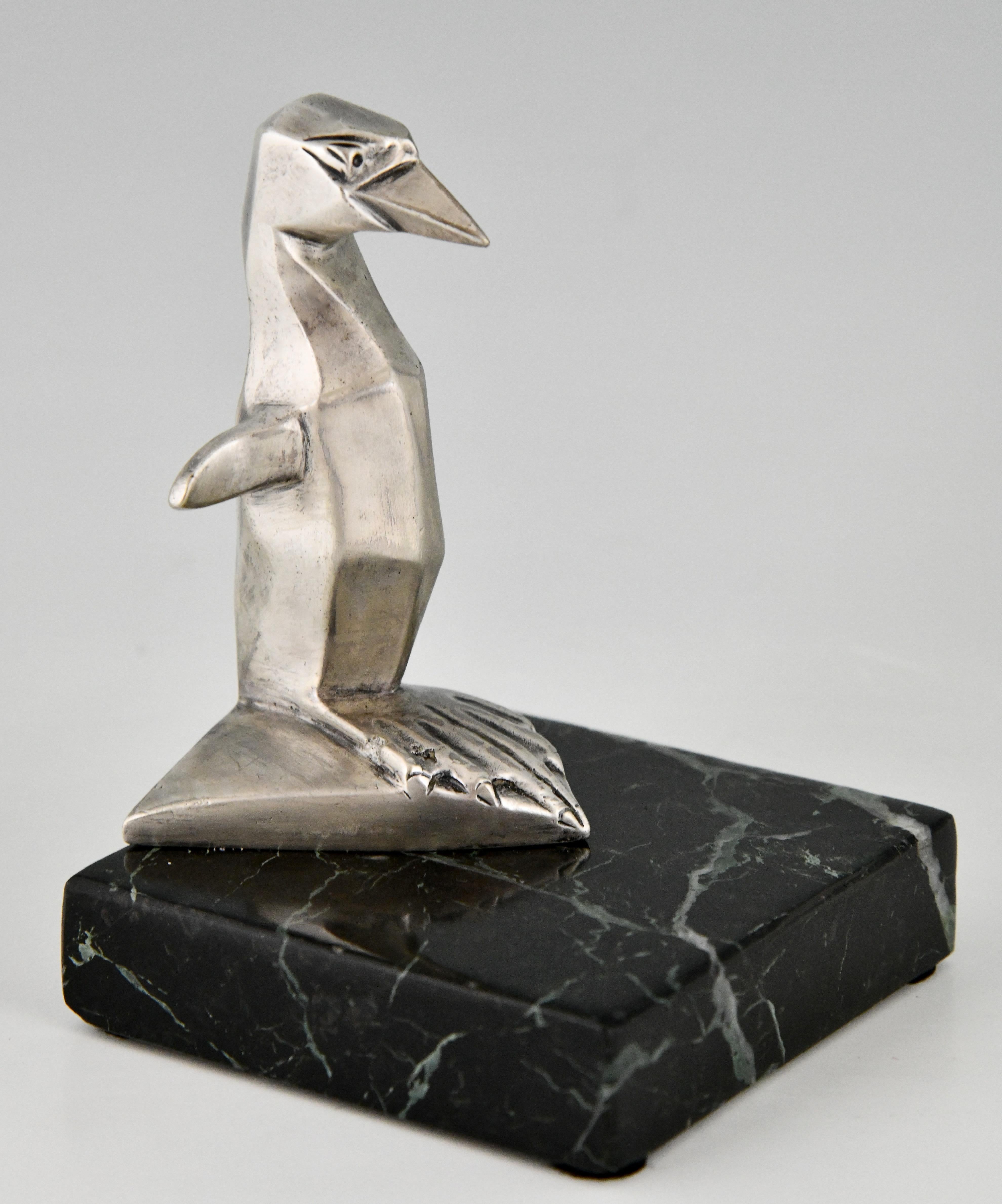 Milieu du XXe siècle Serre-livres Art Déco pingouin en bronze Gaston H Bourcart France 1930