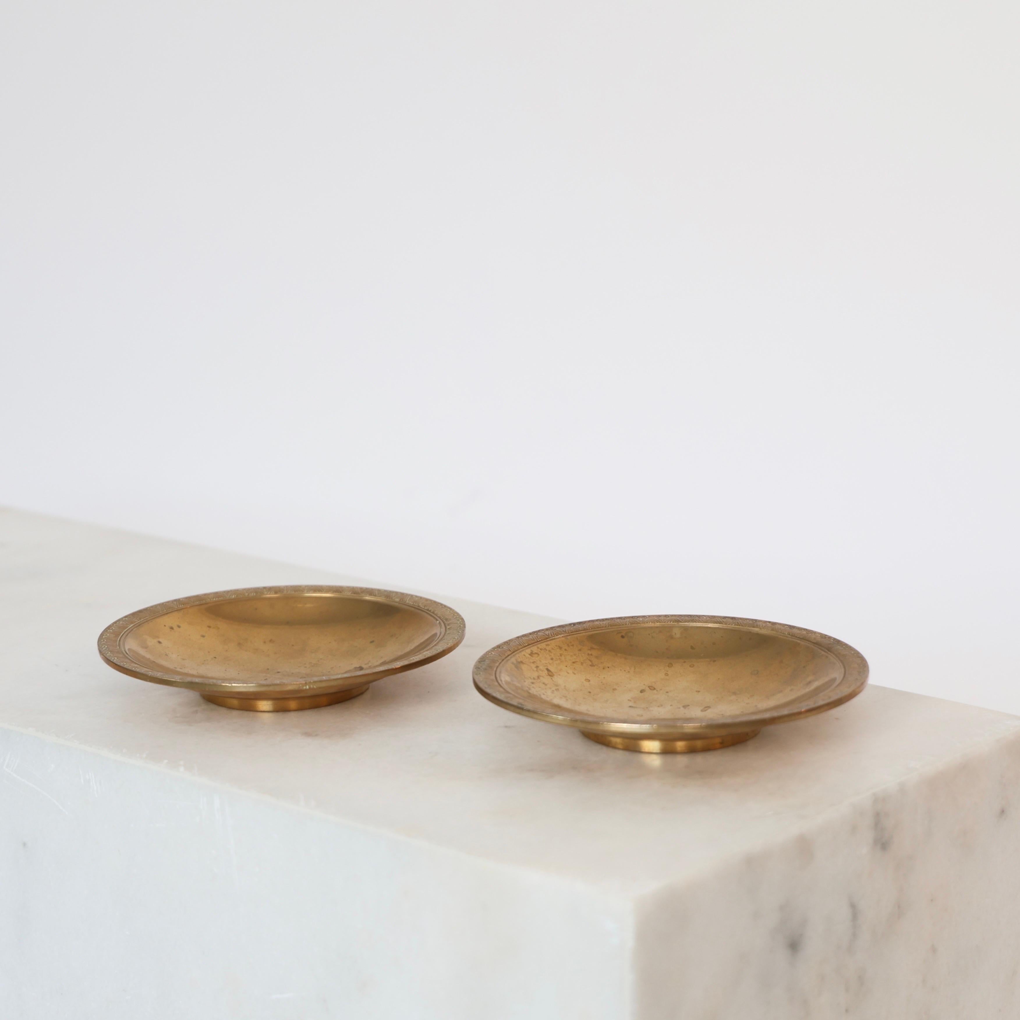 Assiettes en bronze Art déco réalisées par Just Andersen, années 1920, Danemark en vente 2