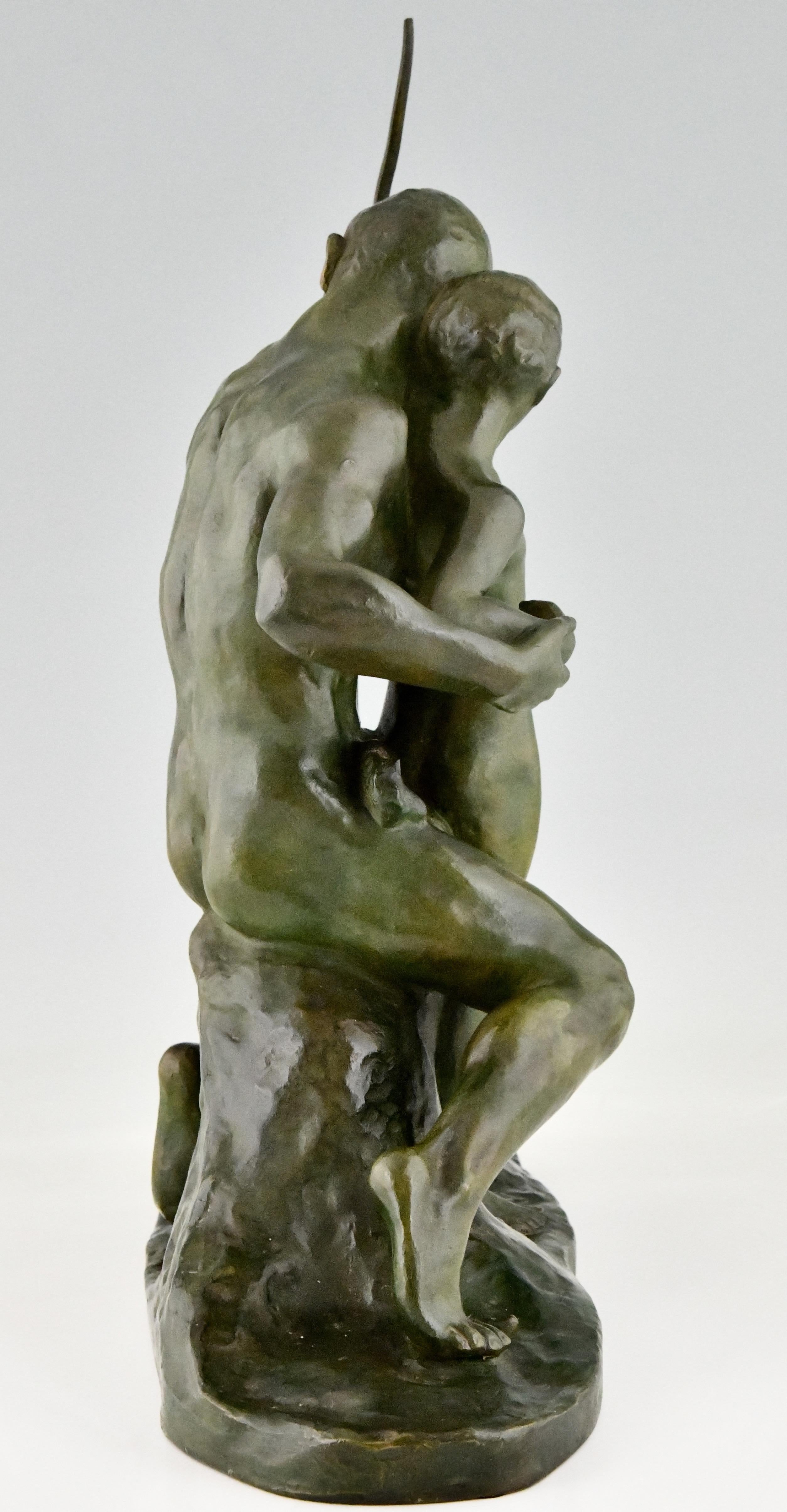 Art Deco Bronze Sculpture Archer Learning a Boy to Use a Bow by Gennarelli 1930 In Good Condition For Sale In Antwerp, BE