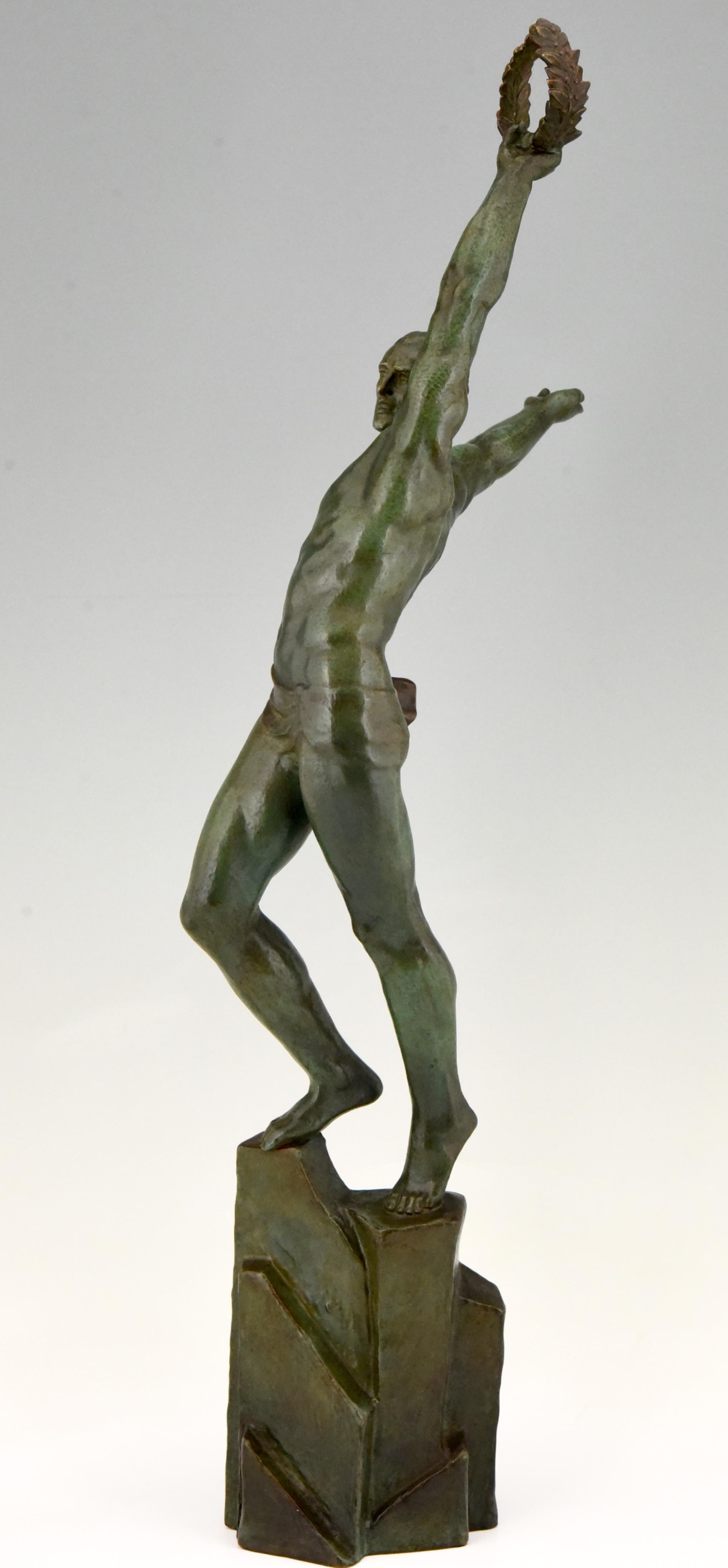 French Art Deco Bronze Sculpture Athlete with Laurel Wreath by Pierre Le Faguays, 1929