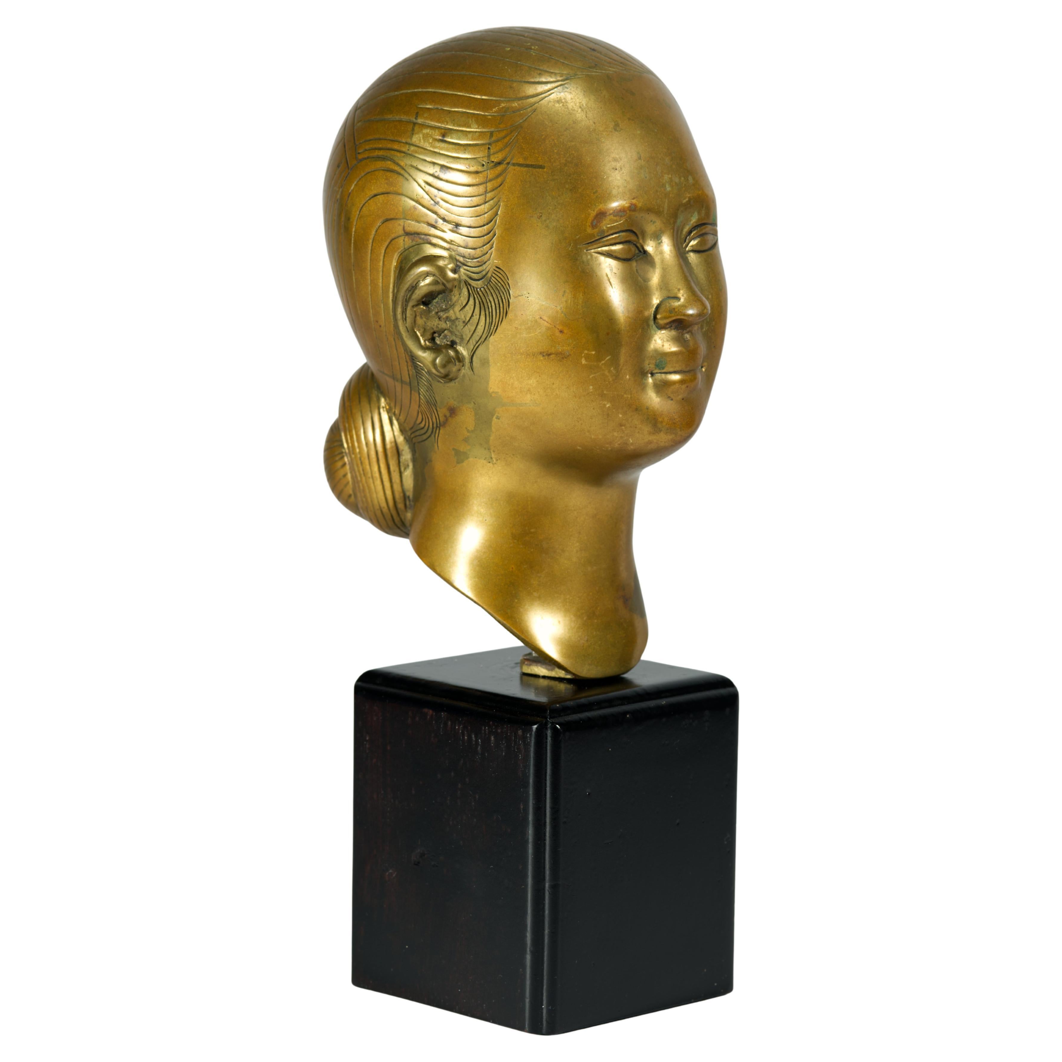Buste en bronze Art Déco Attb. à Nguyen Le Thanh Le