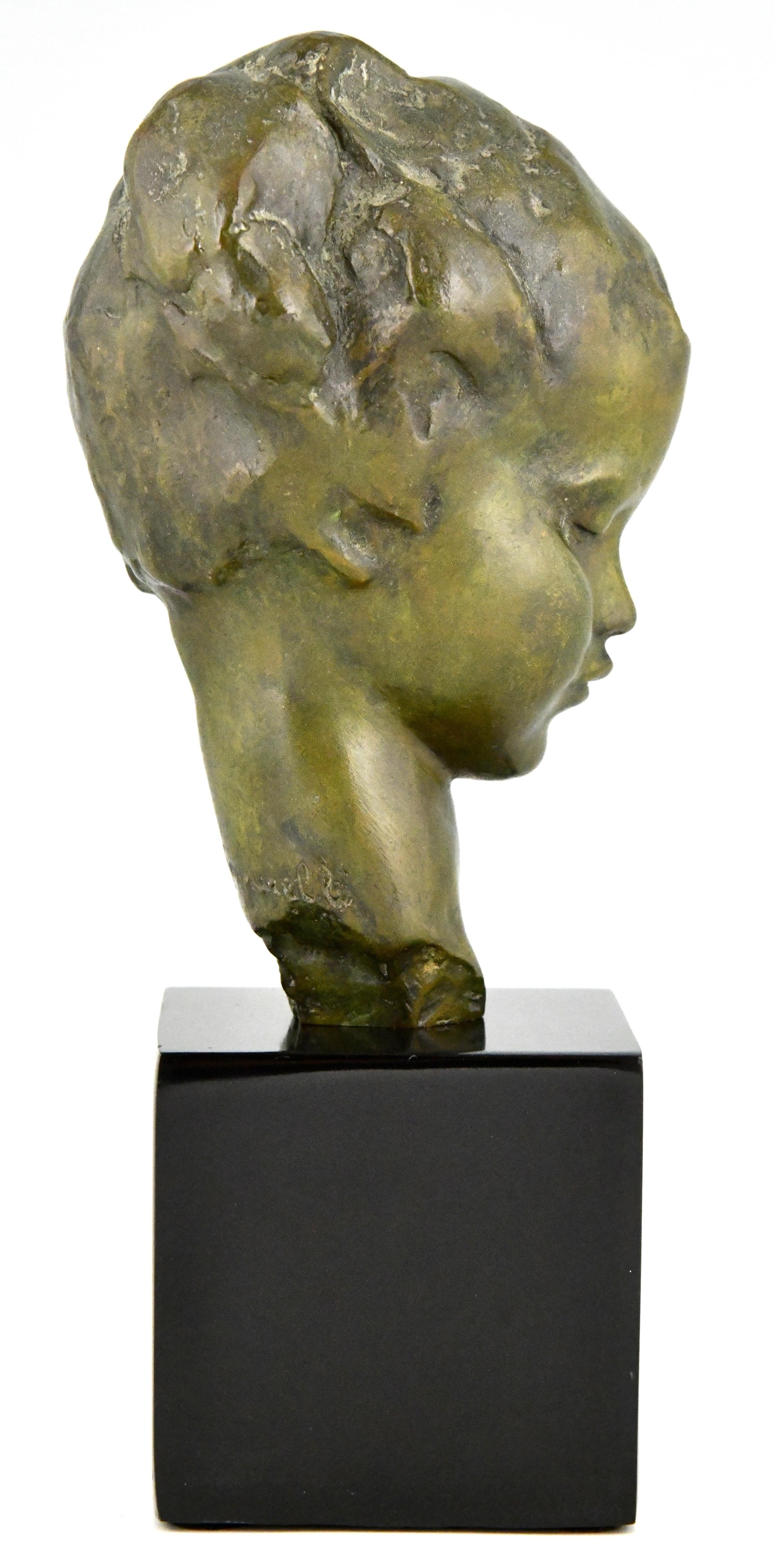 Patinated Art Deco Bronze Sculpture Bust of a Girl Amadeo Gennarelli, 1920
