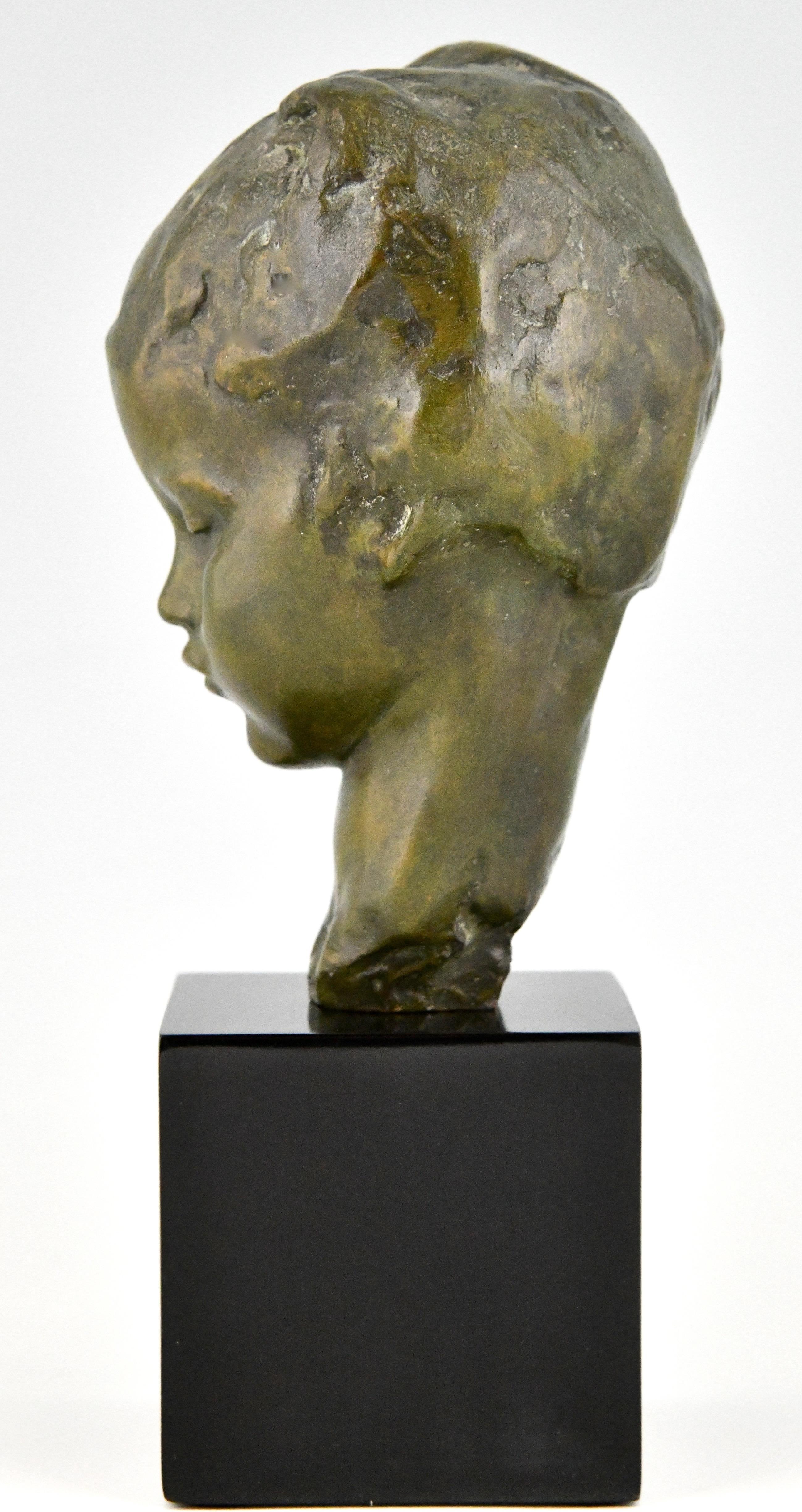 Early 20th Century Art Deco Bronze Sculpture Bust of a Girl Amadeo Gennarelli, 1920