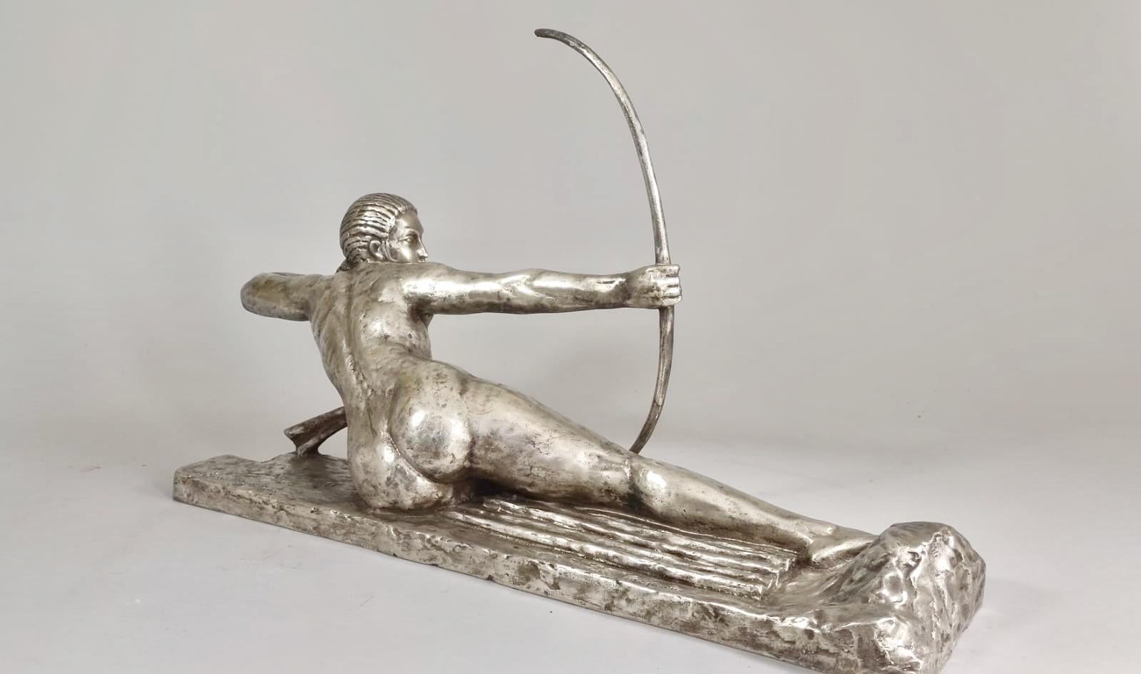 Sculpture en bronze Art Déco de Bouraine de la reine Amazone Penthesilea en vente 2