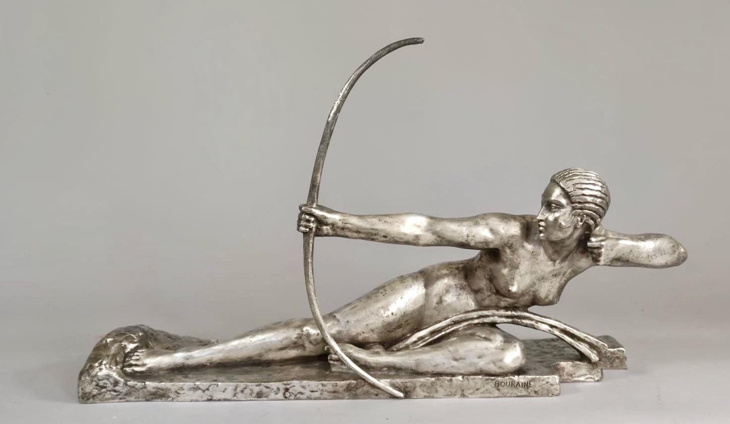 Milieu du XXe siècle Sculpture en bronze Art Déco de Bouraine de la reine Amazone Penthesilea en vente