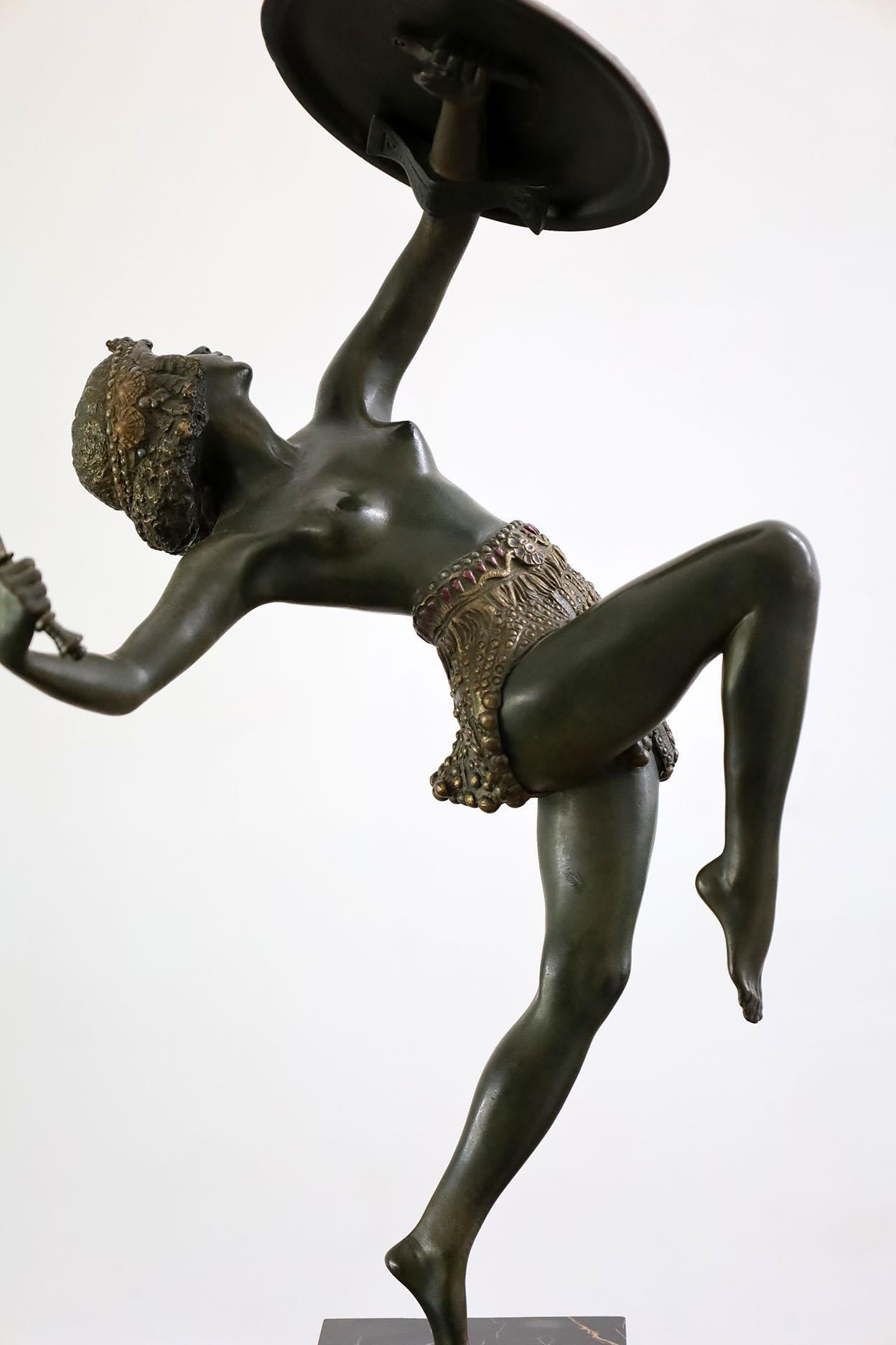 Mid-20th Century Art Deco bronze sculpture by French Artist Pierre Le Faguays, France 1930 For Sale