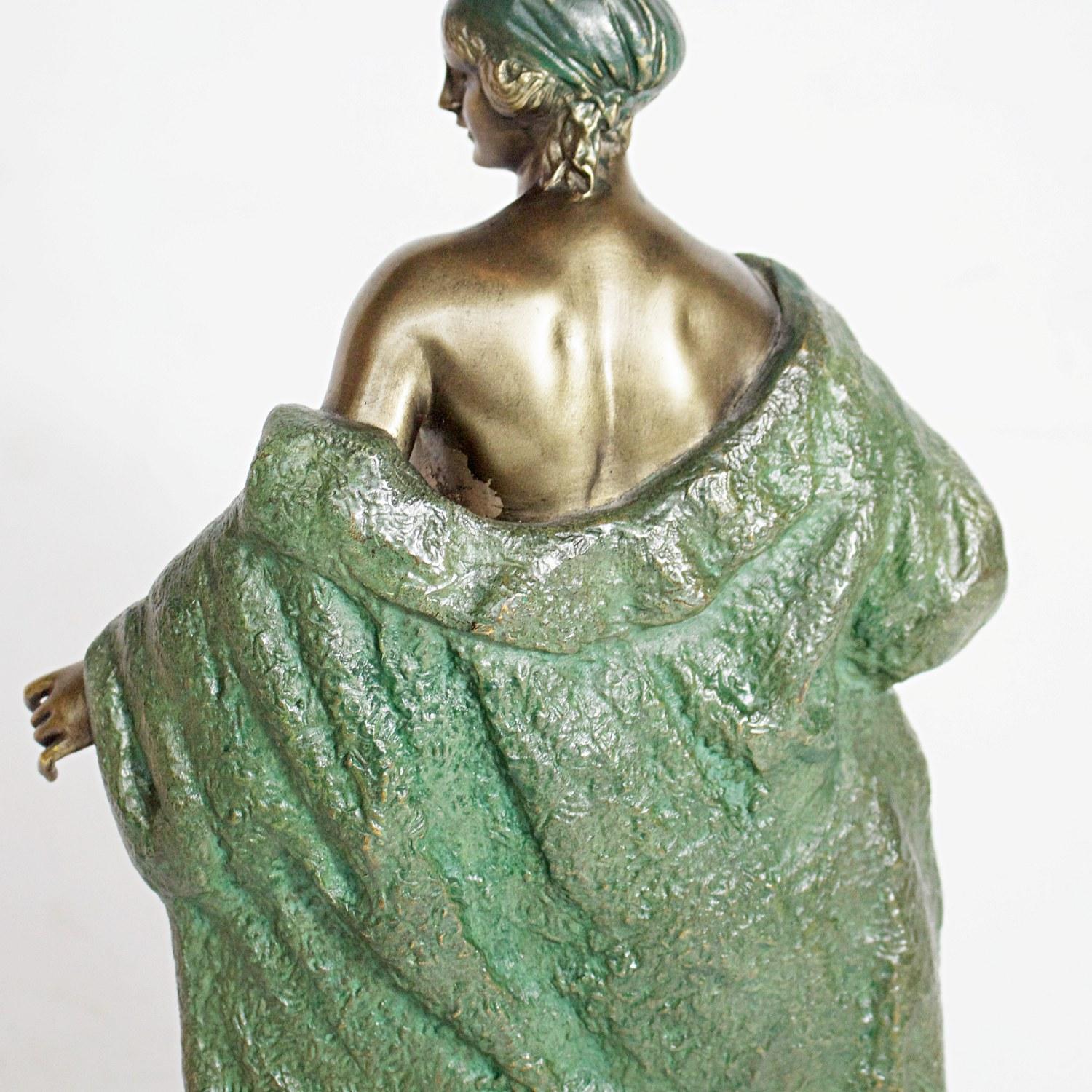 Début du 20ème siècle Sculpture en bronze Art déco de Joé Descomps, française, vers 1925 en vente