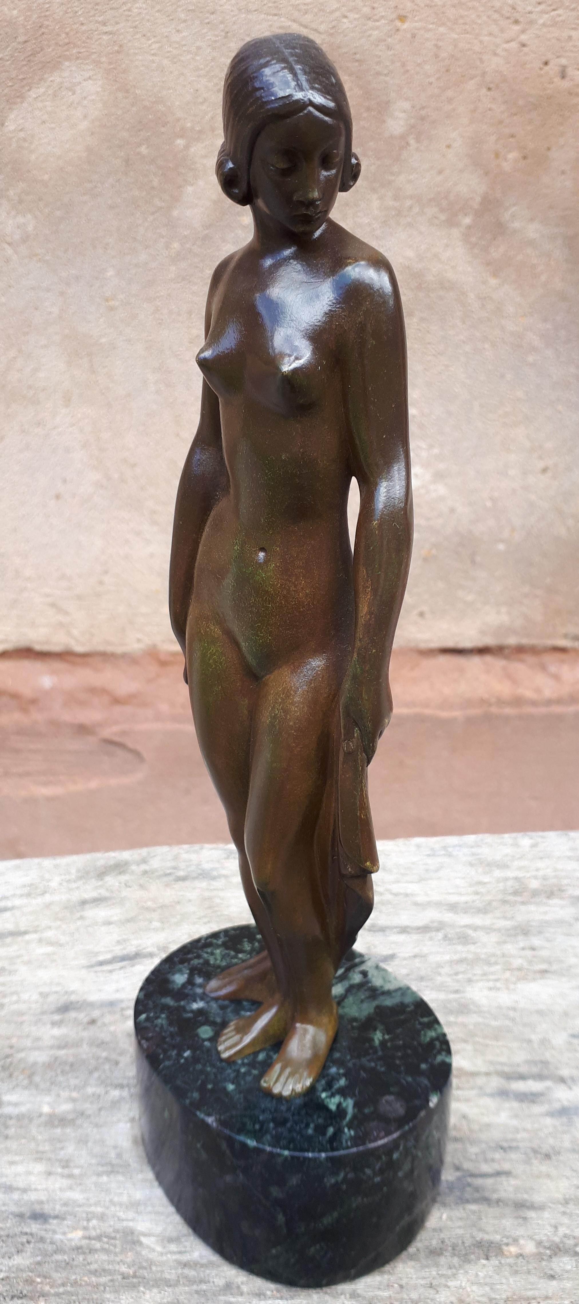 Sculpture Art déco en bronze de Lucien Alliot en vente 4