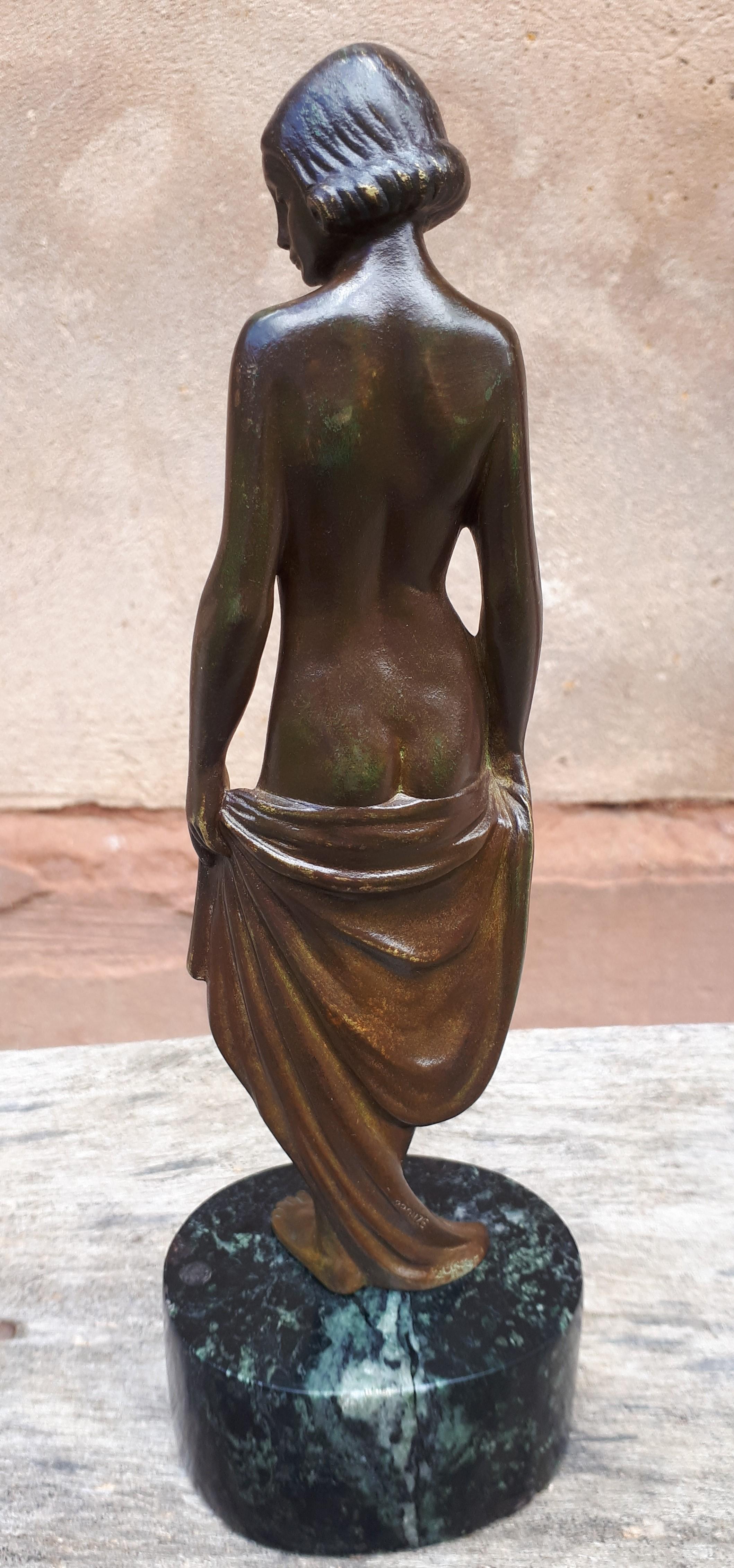 Milieu du XXe siècle Sculpture Art déco en bronze de Lucien Alliot en vente