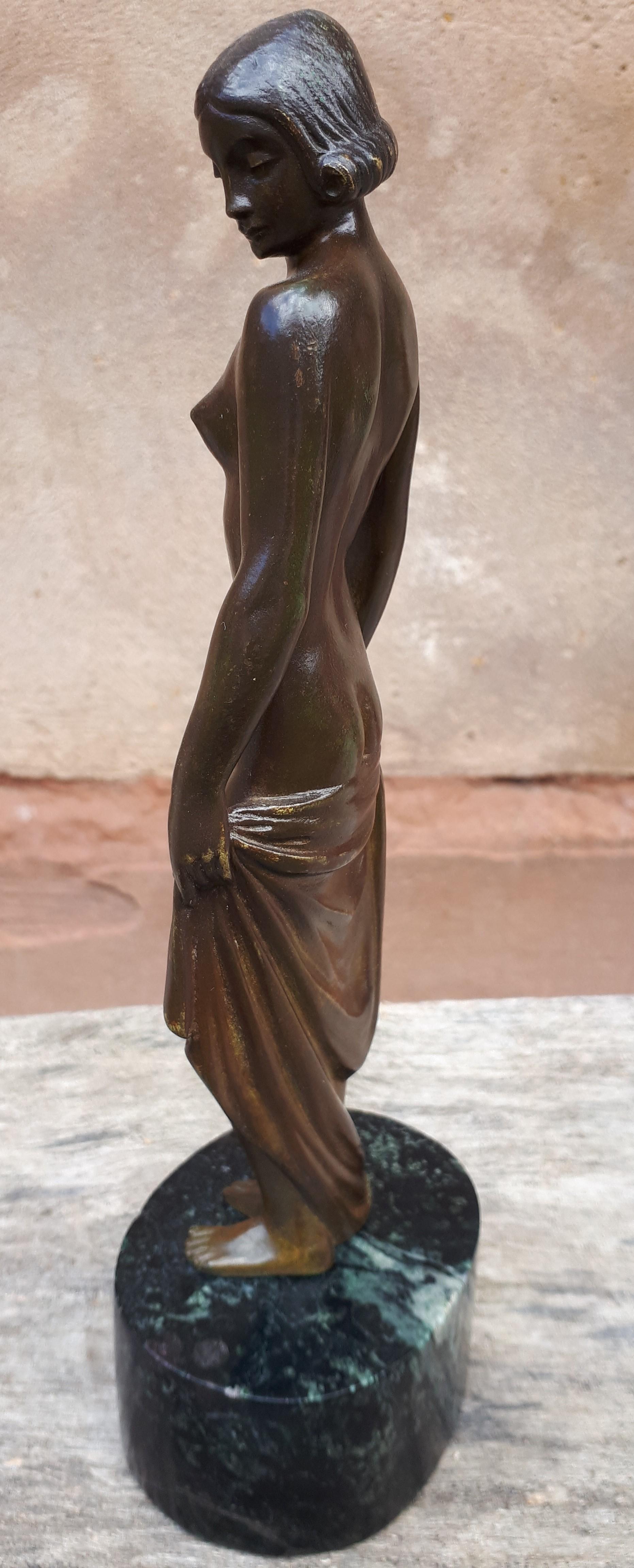 Sculpture Art déco en bronze de Lucien Alliot en vente 1