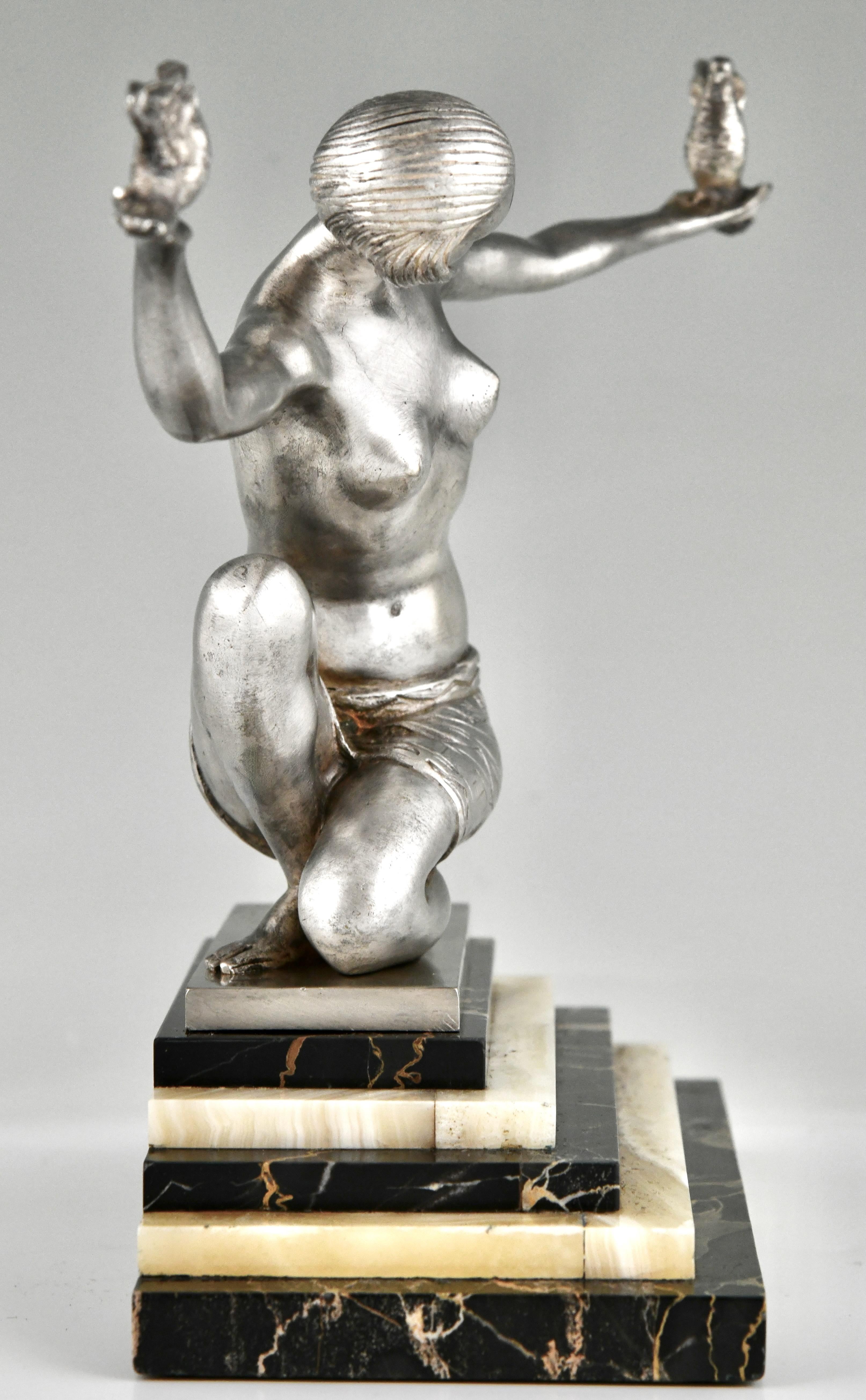Spagnolo Scultura in bronzo Art Deco con ballerina e uccelli di Joan Salvado Voltas, 1930 in vendita