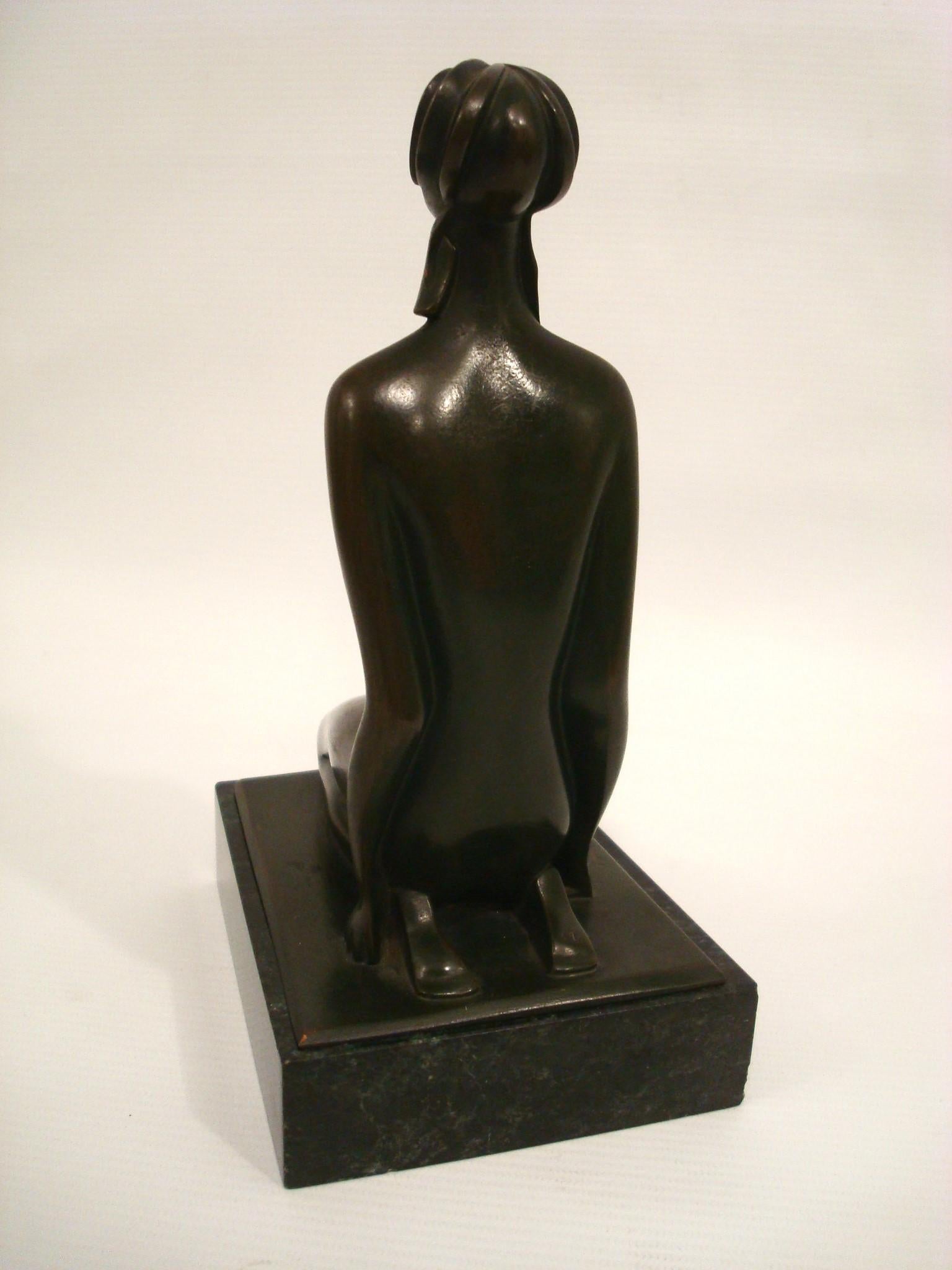 Art Deco Bronzeskulptur Figur einer nackten Frau von Sibylle May, Frankreich 1920er Jahre im Angebot 1