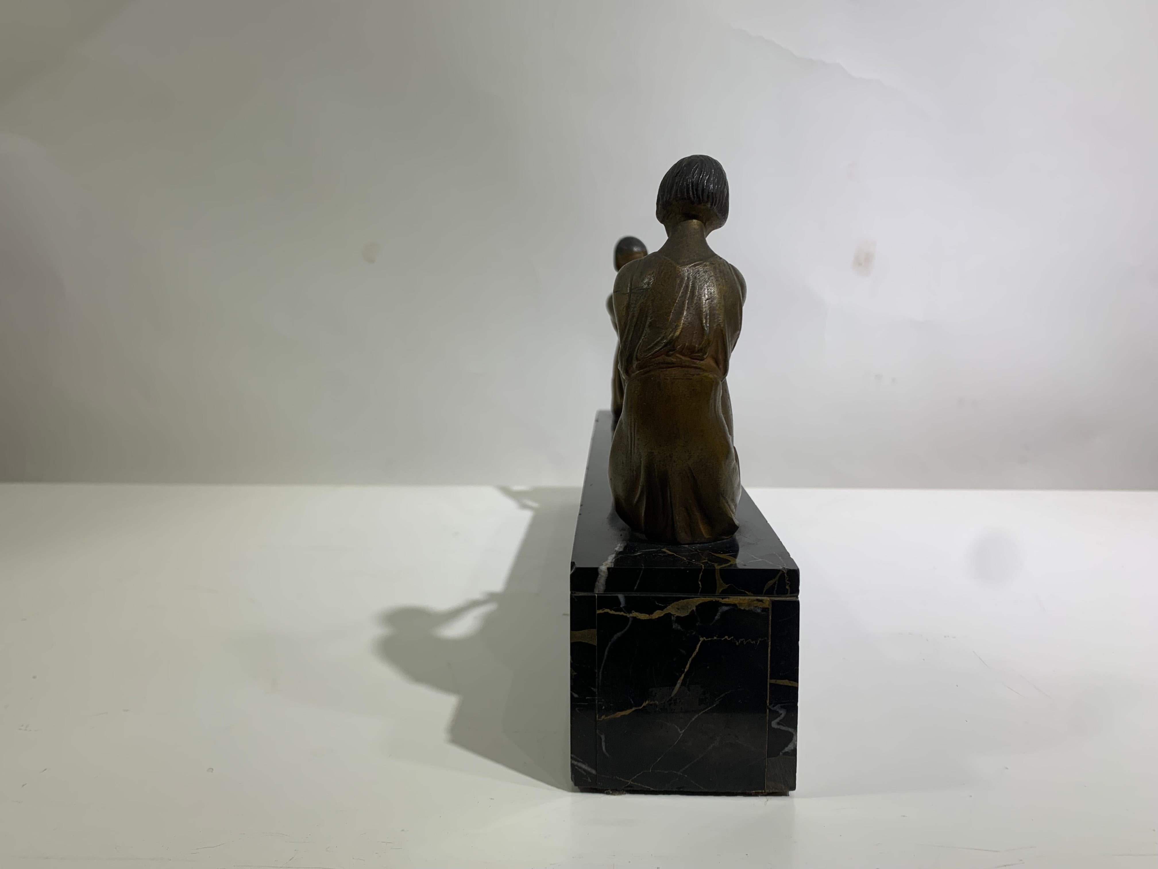 Français Sculpture en bronze Art Déco  en vente