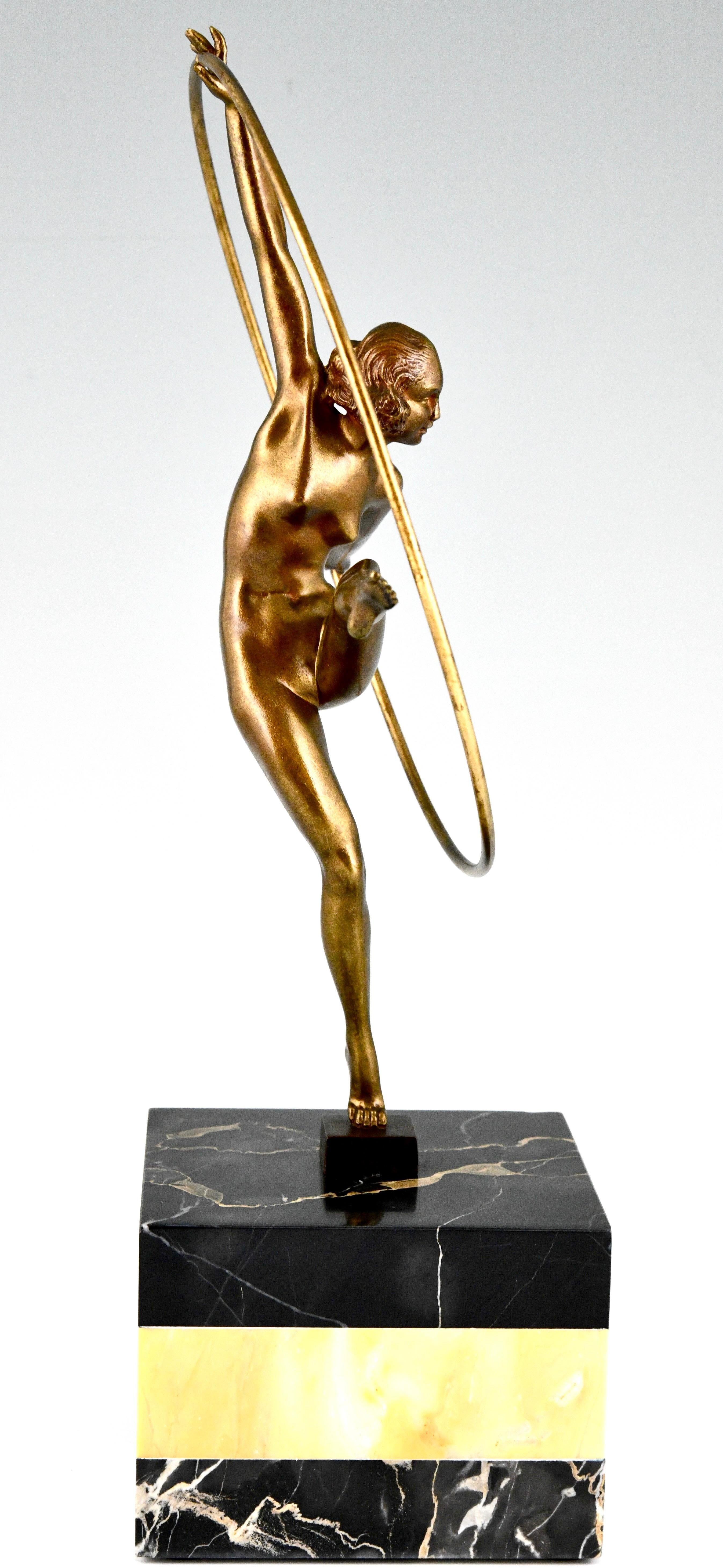 Français Boucle de danse en sculpture en bronze Art Déco de Georges Duvernet, France 1930