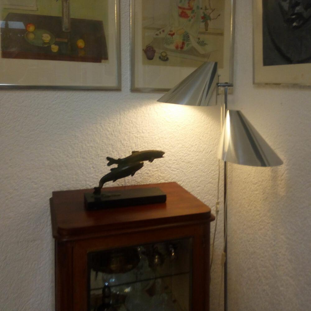 André Vincent BECQUEREL bronze Trouts figurine, Artist’s edition, France 1930s.
A beautiful, authentic representation of two Trouts in green and brown patina, dark-shaded on a black marble base. The marble is slightly chipped.
Signed: AV( ligated