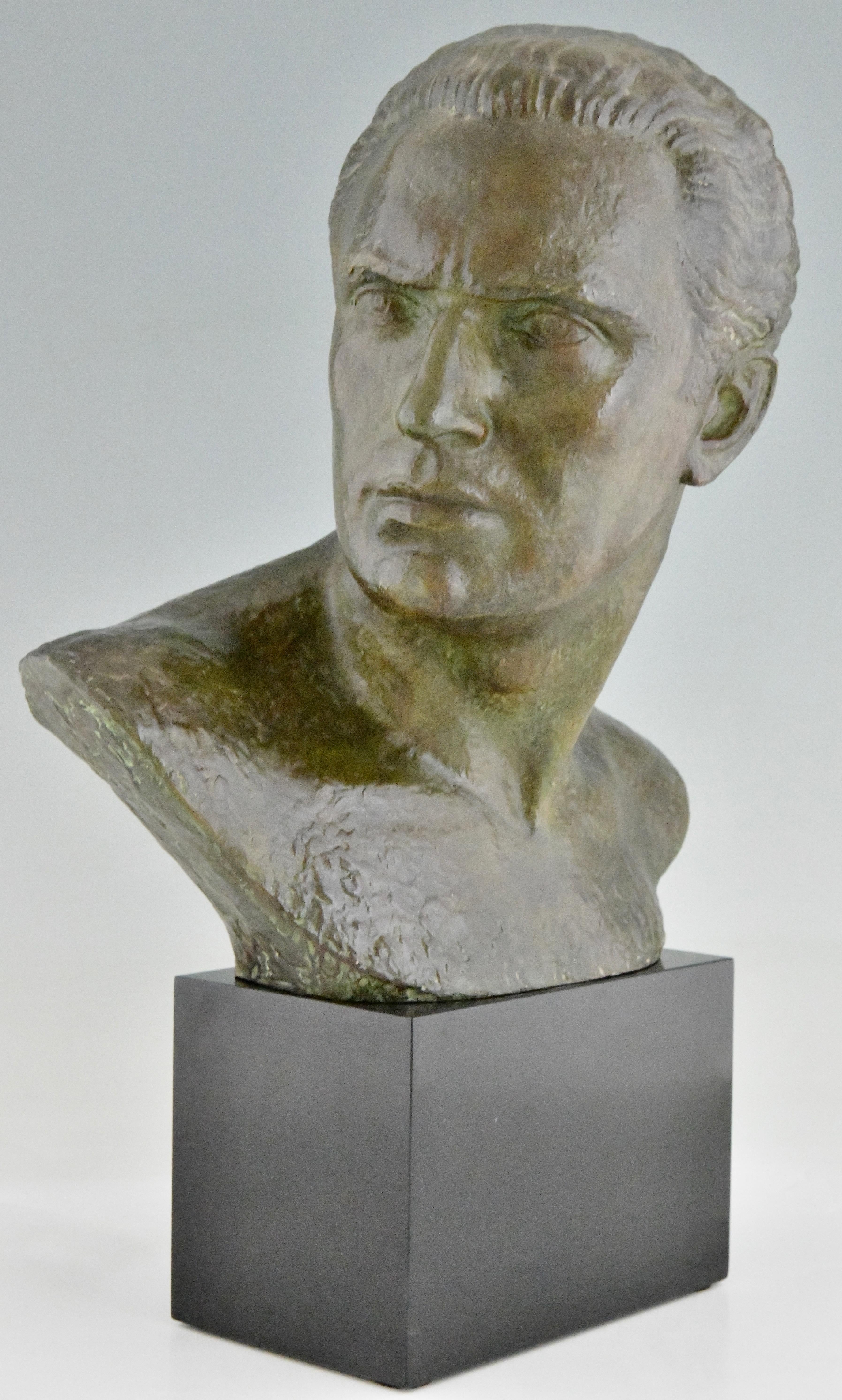 Art Deco bronze sculpture male bust aviator Jean Mermoz by Lucien Gibert.  In Good Condition In Antwerp, BE