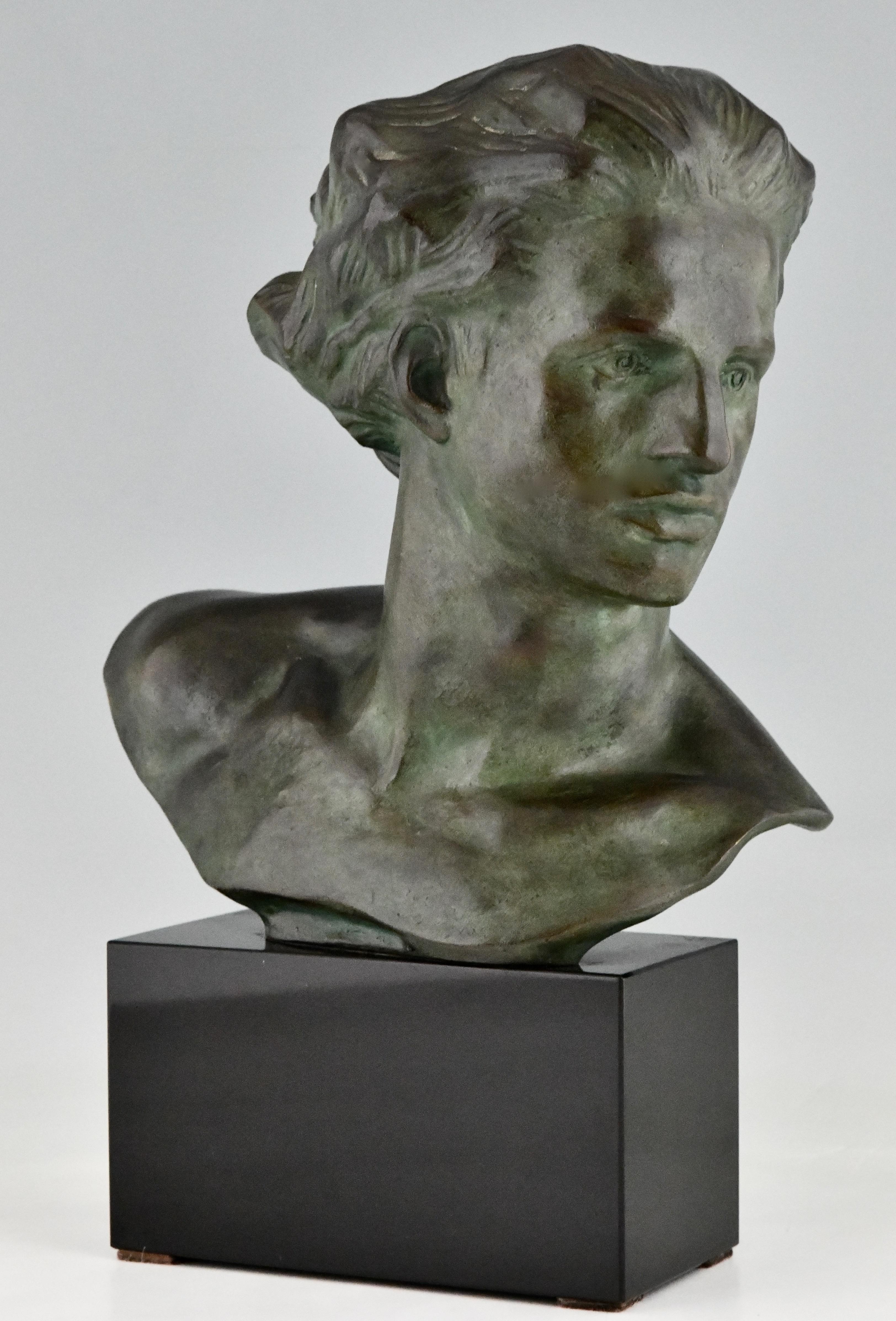 French Art Deco Bronze Sculpture Male Bust of the Aviator Jean Mermoz by G. Gori, 1930
