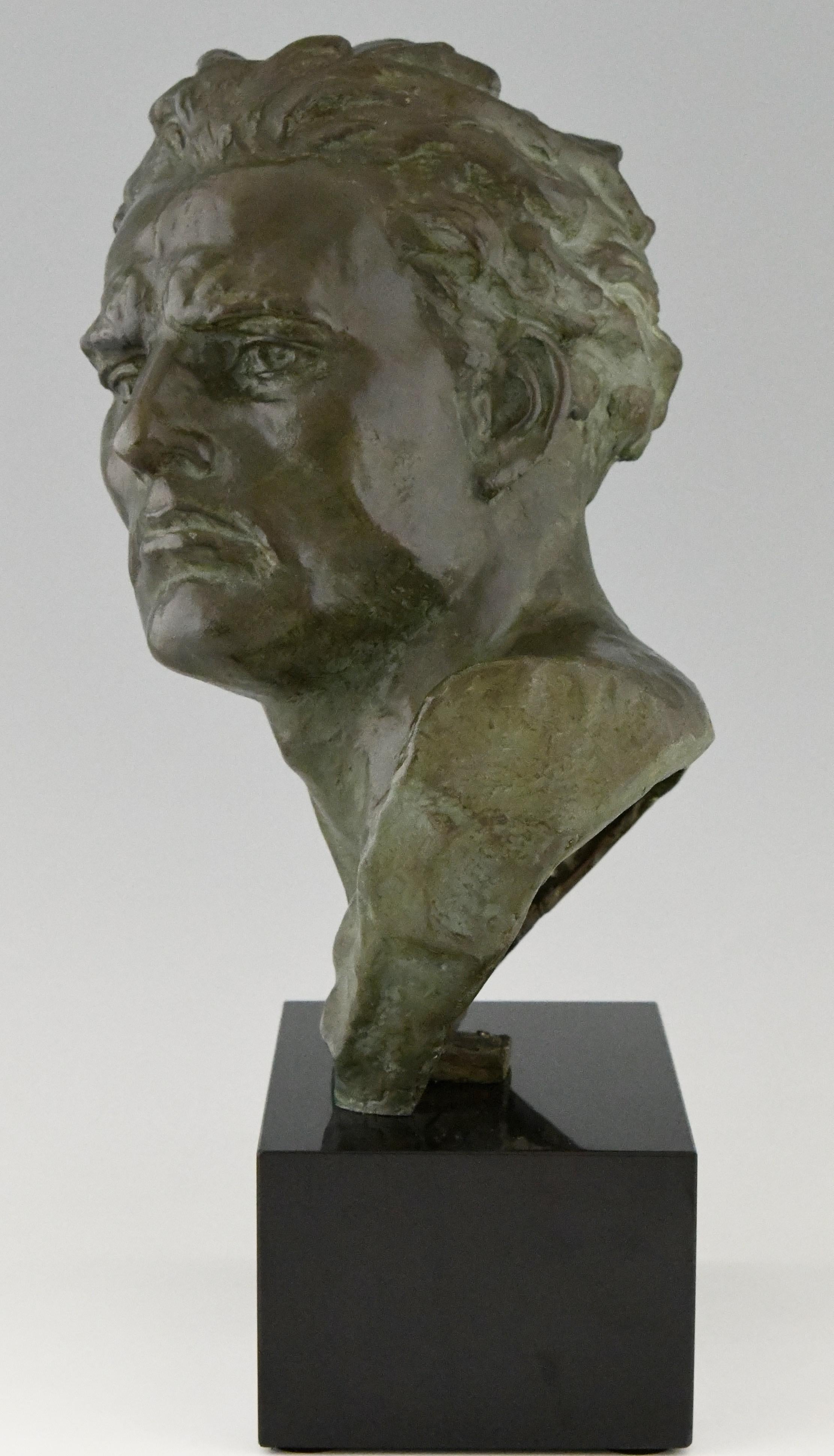 Art Deco Bronze Sculpture Male Bust Ugo Cipriani, France, 1930 In Good Condition In Antwerp, BE